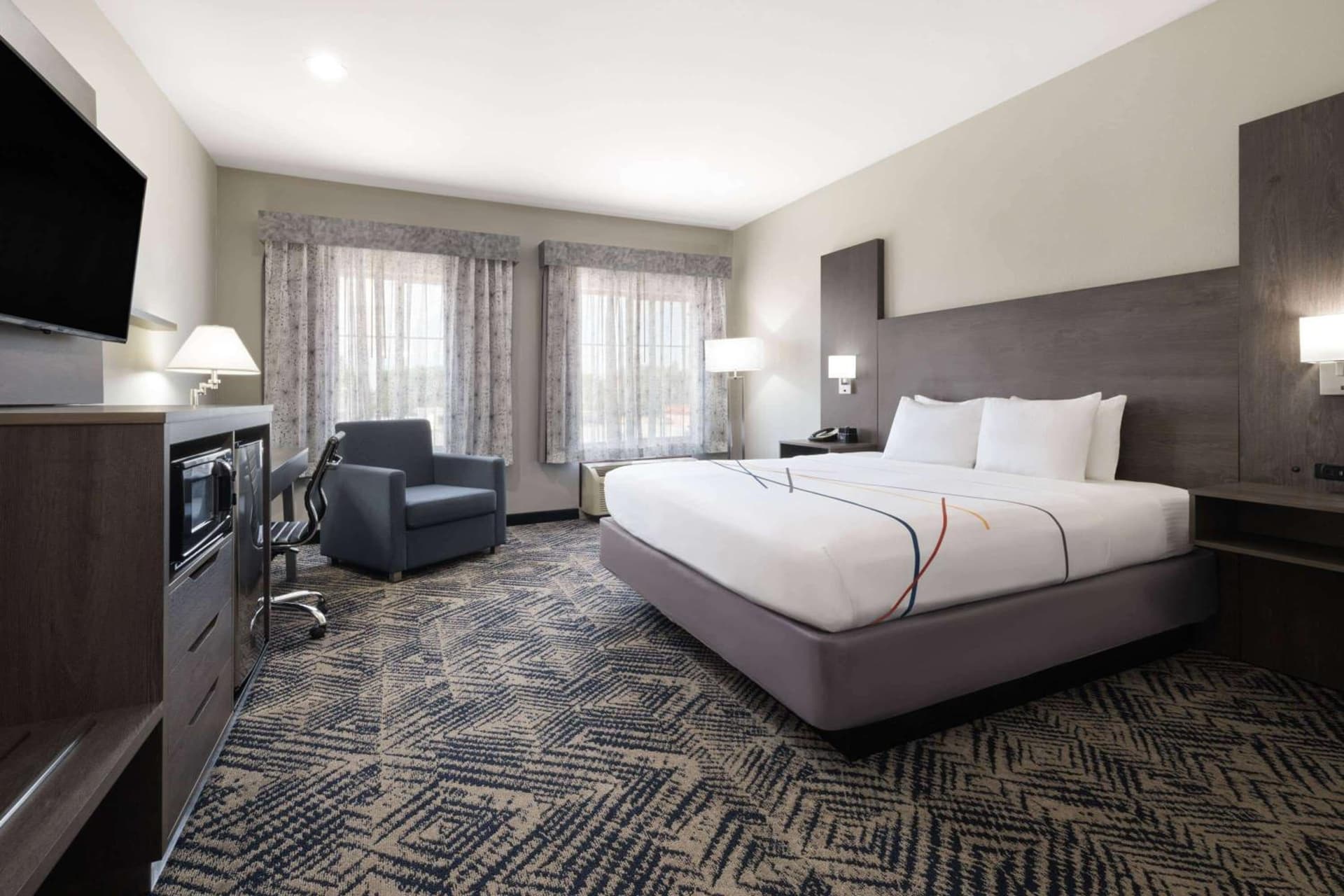 La Quinta by Wyndham Tulsa Airport / Expo Square gallery photo in Tulsa, OK — image 5
