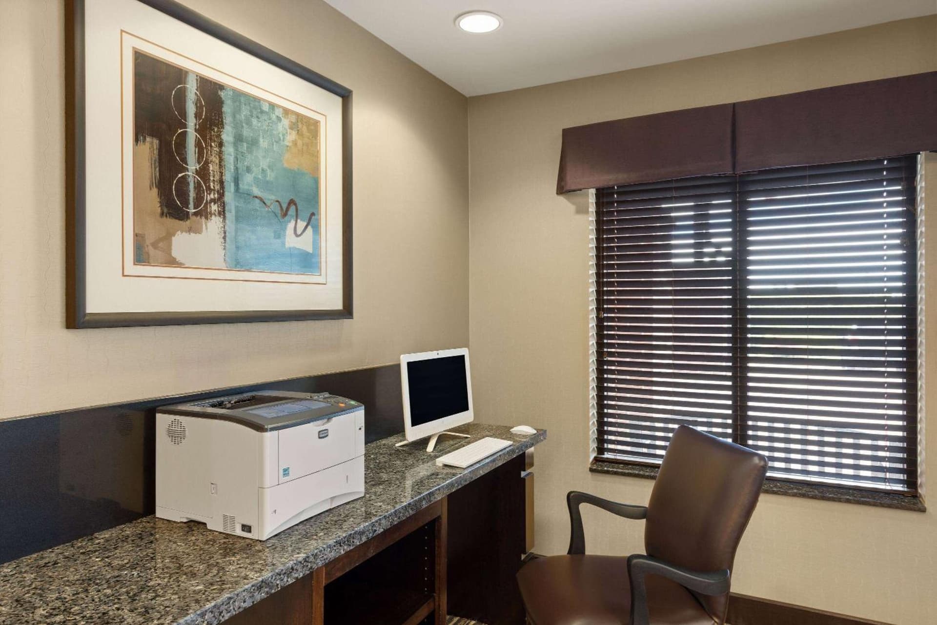 La Quinta by Wyndham Sioux Falls gallery photo in Sioux Falls, SD — image 23
