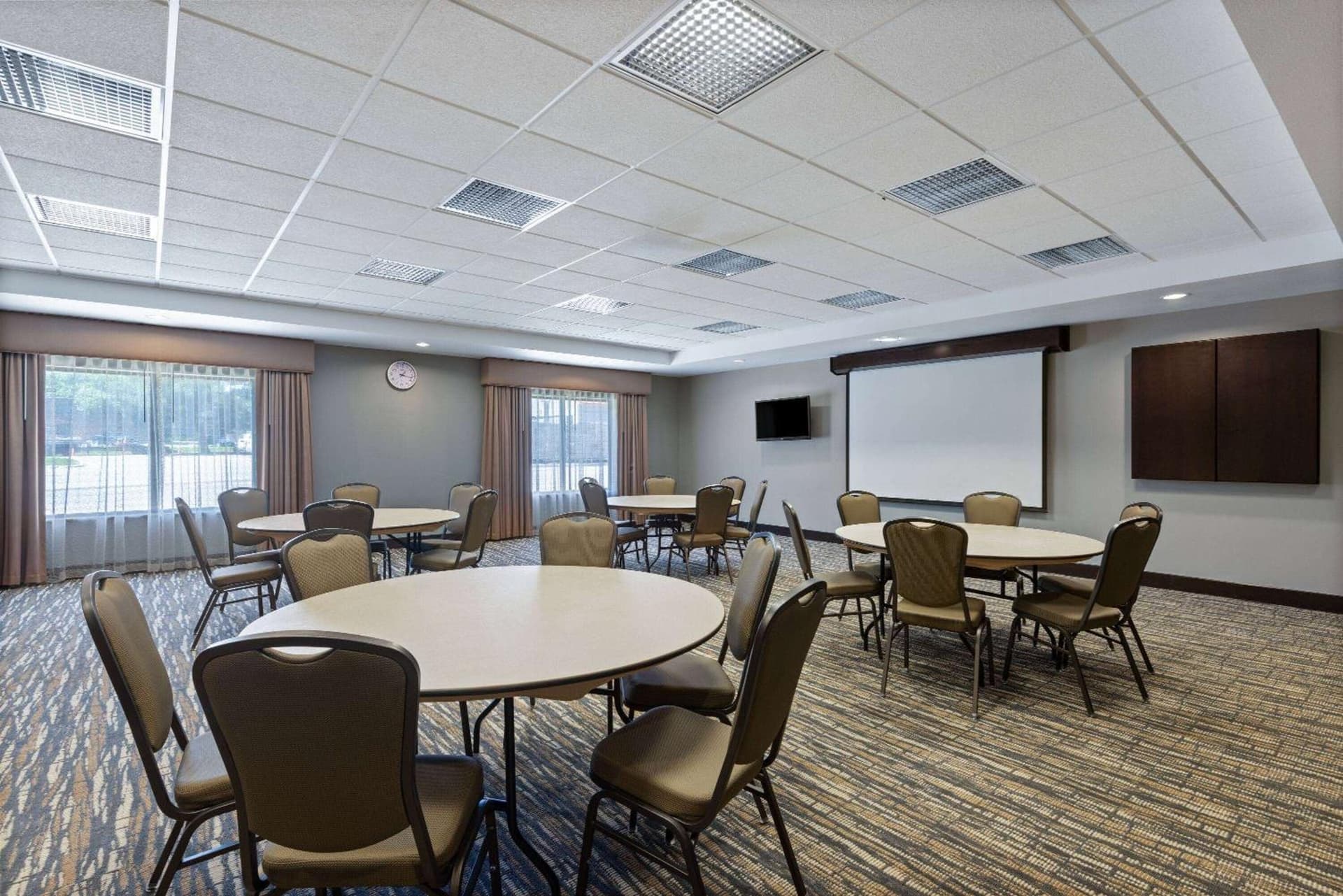 La Quinta by Wyndham Sioux Falls gallery photo in Sioux Falls, SD — image 39