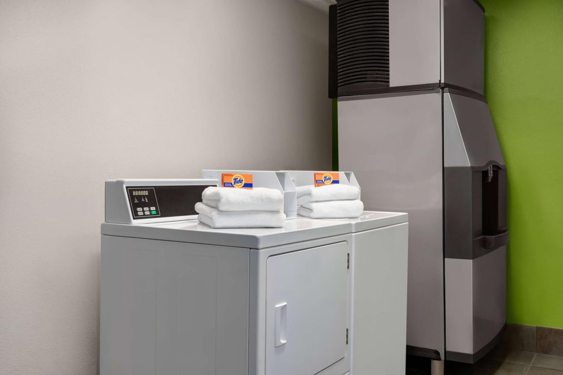 La Quinta Inn Birmingham - Inverness gallery photo in Birmingham, AL — image 15