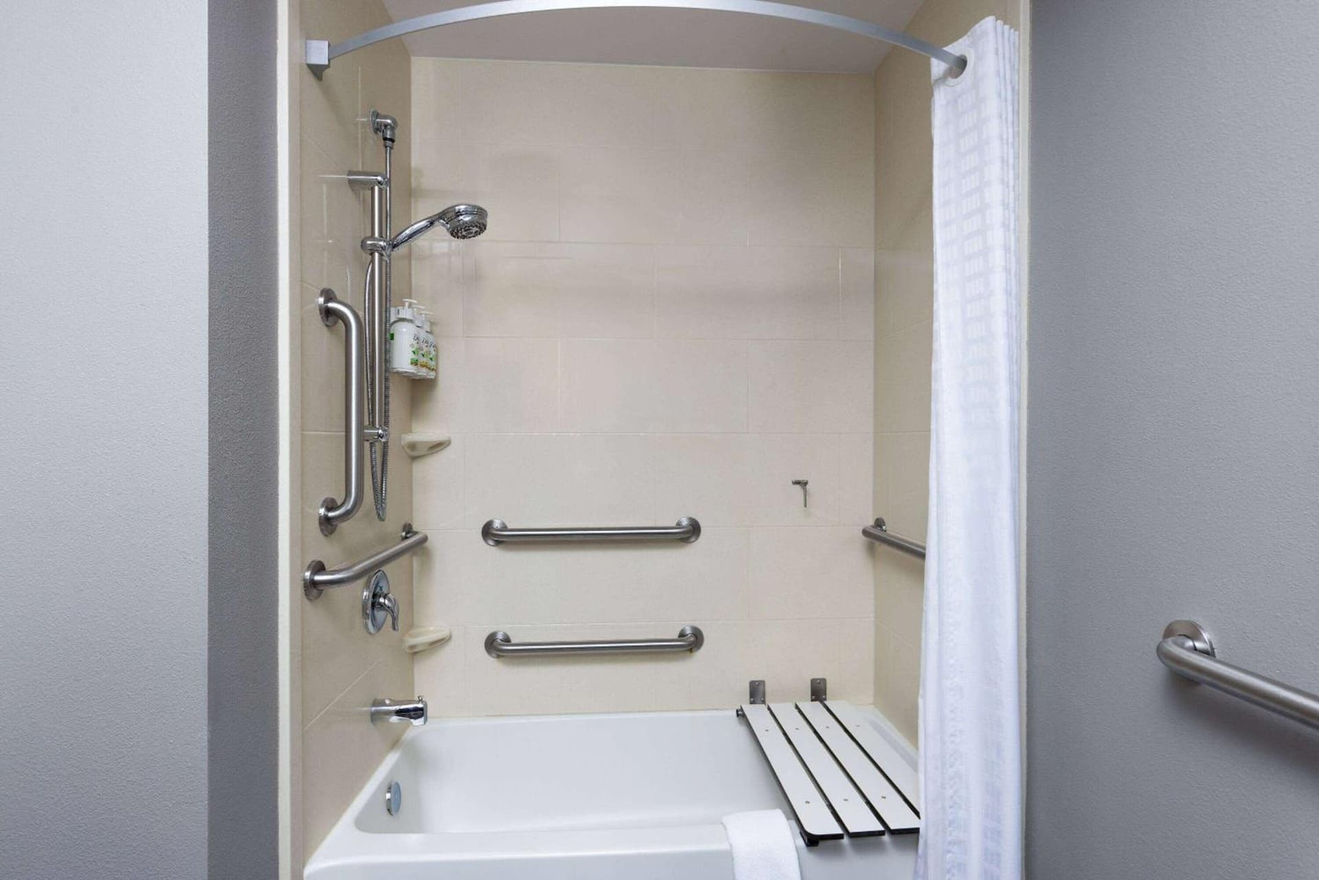 La Quinta by Wyndham Sioux Falls gallery photo in Sioux Falls, SD — image 35