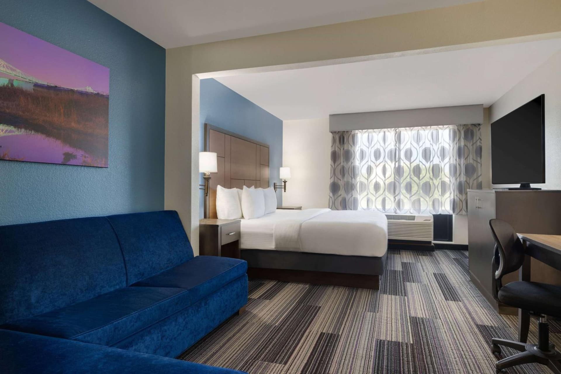 La Quinta Inn & Suites by Wyndham Springfield Airport Rte 66 gallery photo in Springfield, MO — image 48