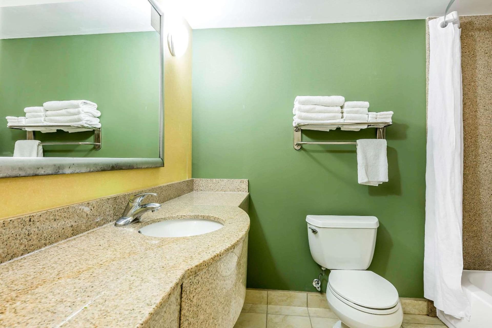 Sleep Inn & Suites University-Shands gallery photo in Gainesville, FL — image 29