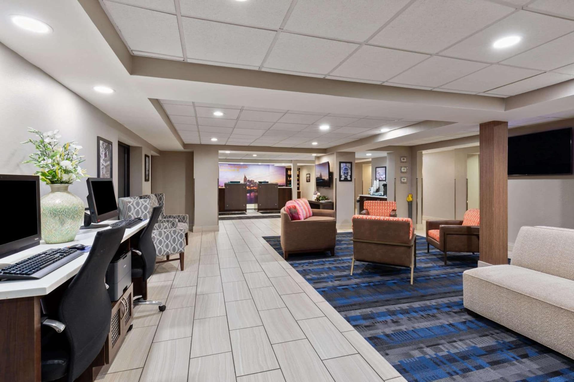 La Quinta by Wyndham Goodlettsville - Nashville interior in Goodlettsville, TN — gallery photo 2