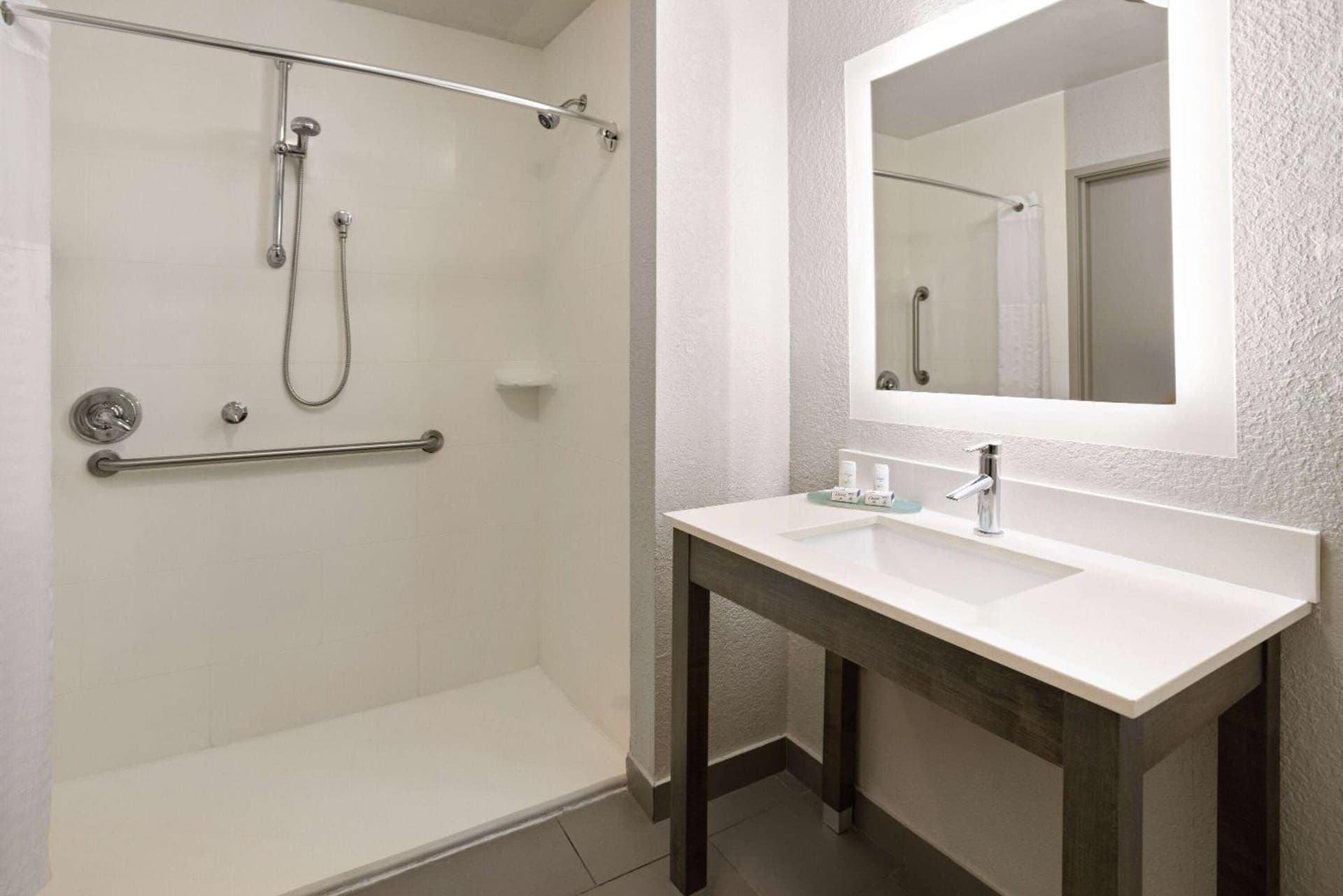 La Quinta by Wyndham Atlanta Airport North gallery photo in Atlanta, GA — image 20