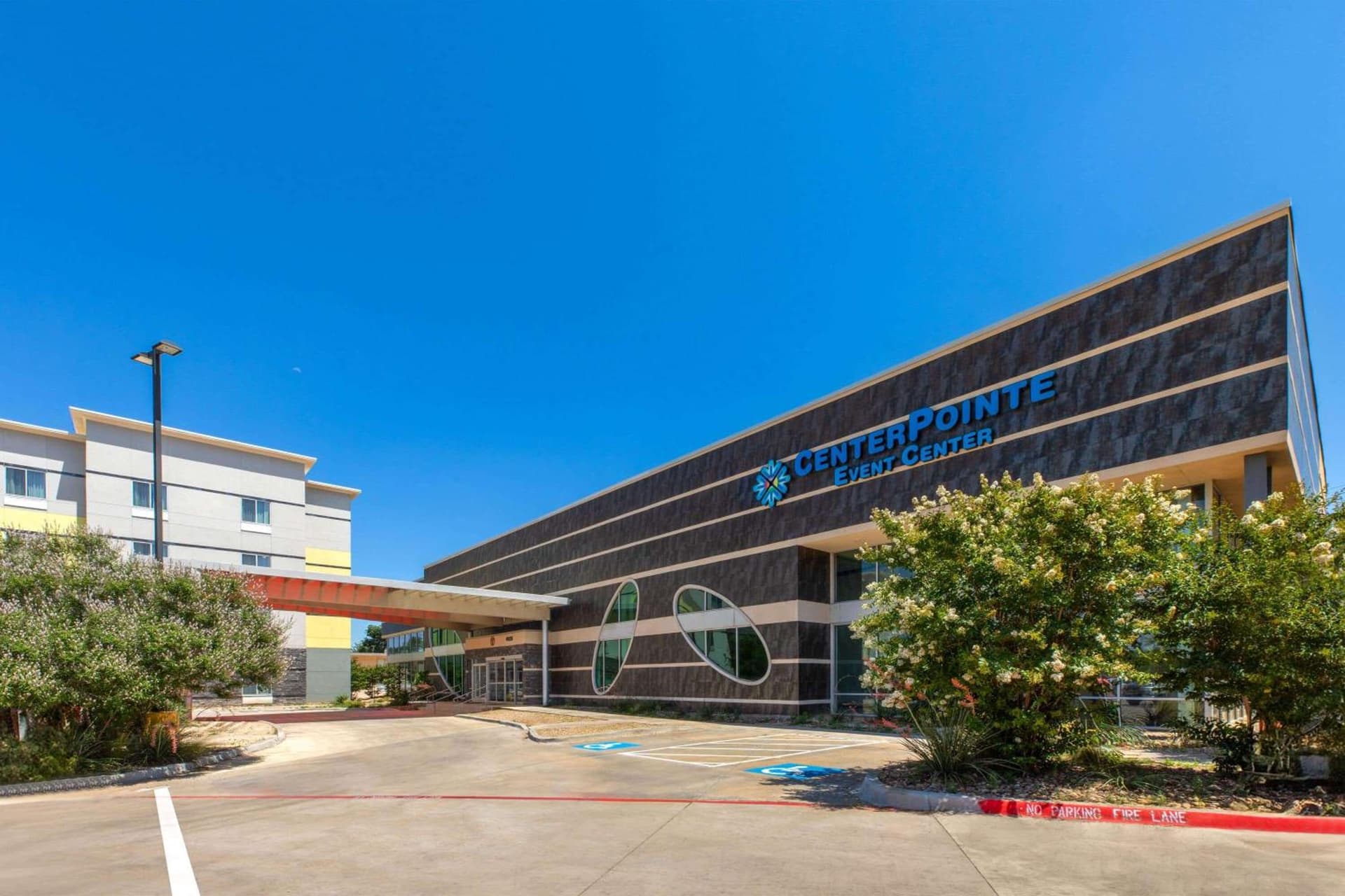 Days Inn & Suites by Wyndham Lubbock Medical Center gallery photo in Lubbock, TX — image 16