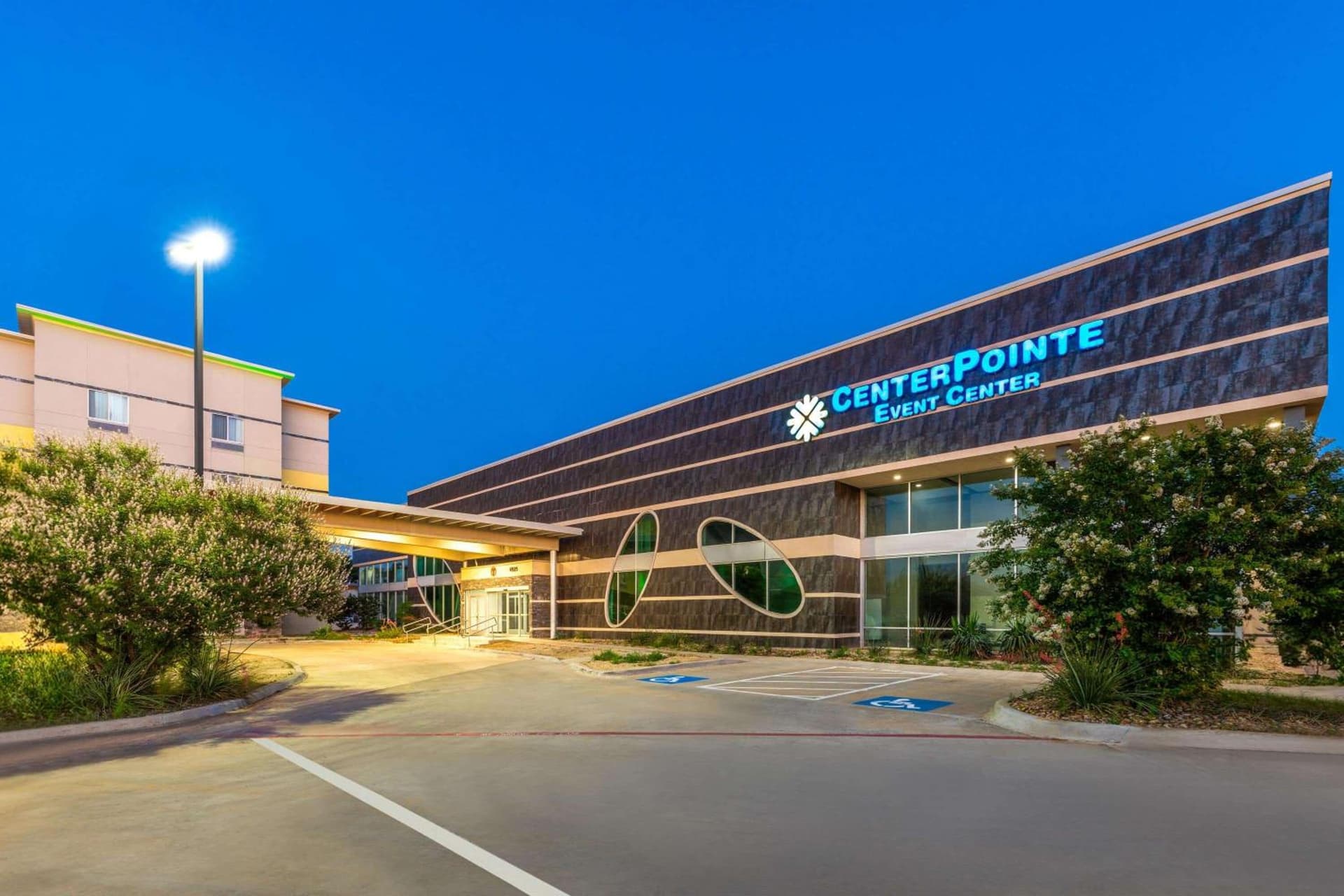 Days Inn & Suites by Wyndham Lubbock Medical Center gallery photo in Lubbock, TX — image 46