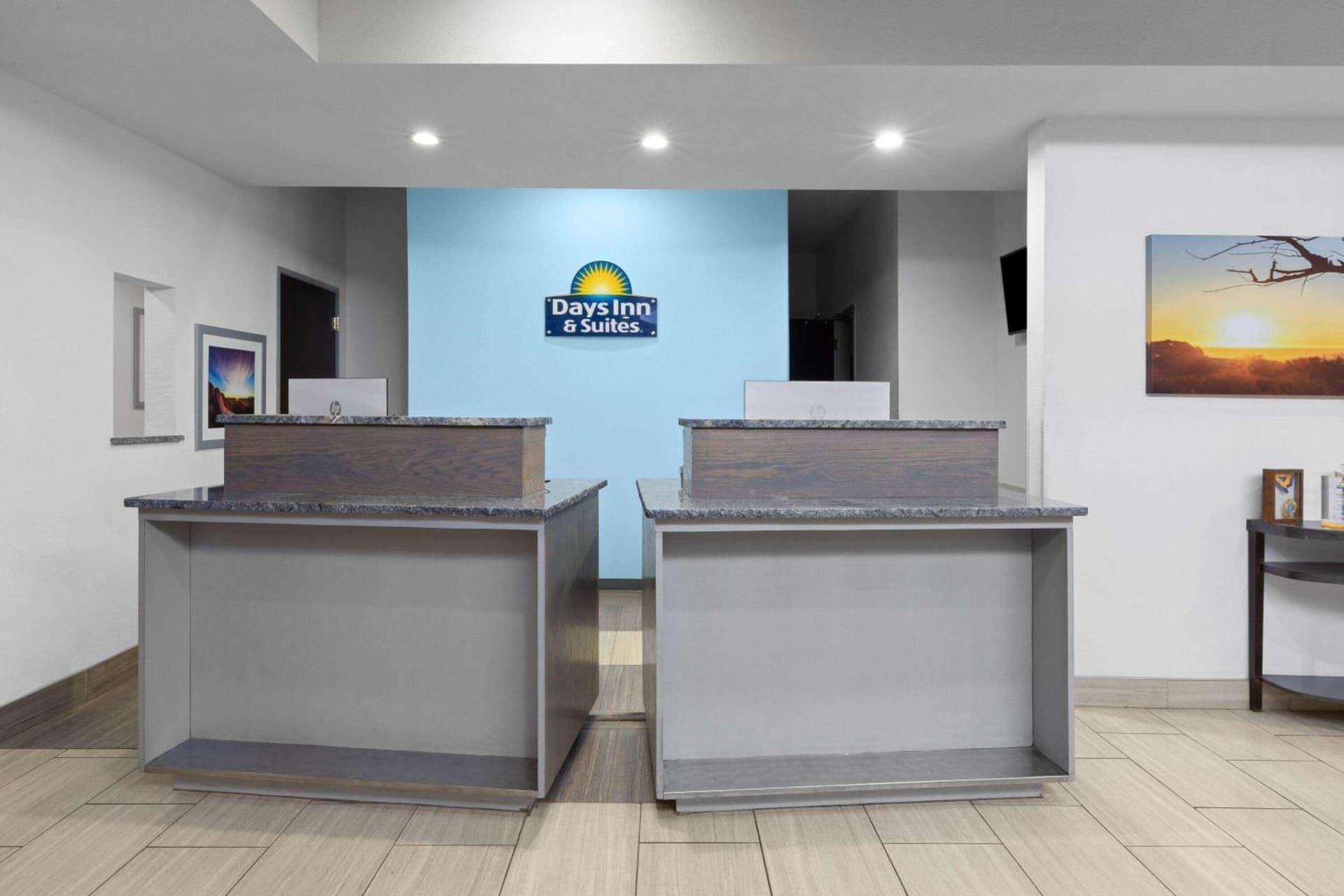 Days Inn & Suites by Wyndham Lubbock Medical Center gallery photo in Lubbock, TX — image 31