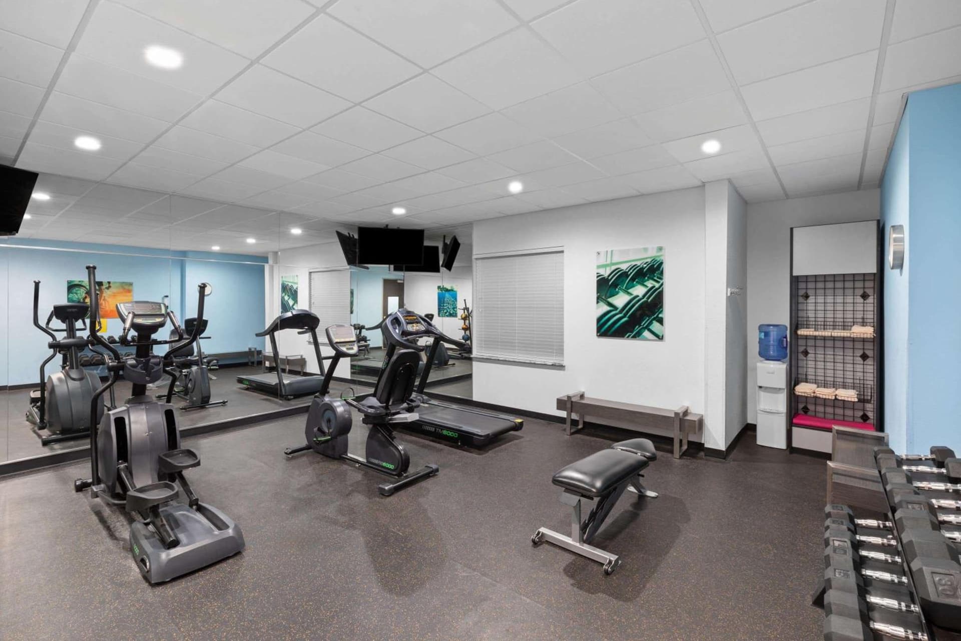 Days Inn & Suites by Wyndham Lubbock Medical Center gallery photo in Lubbock, TX — image 7
