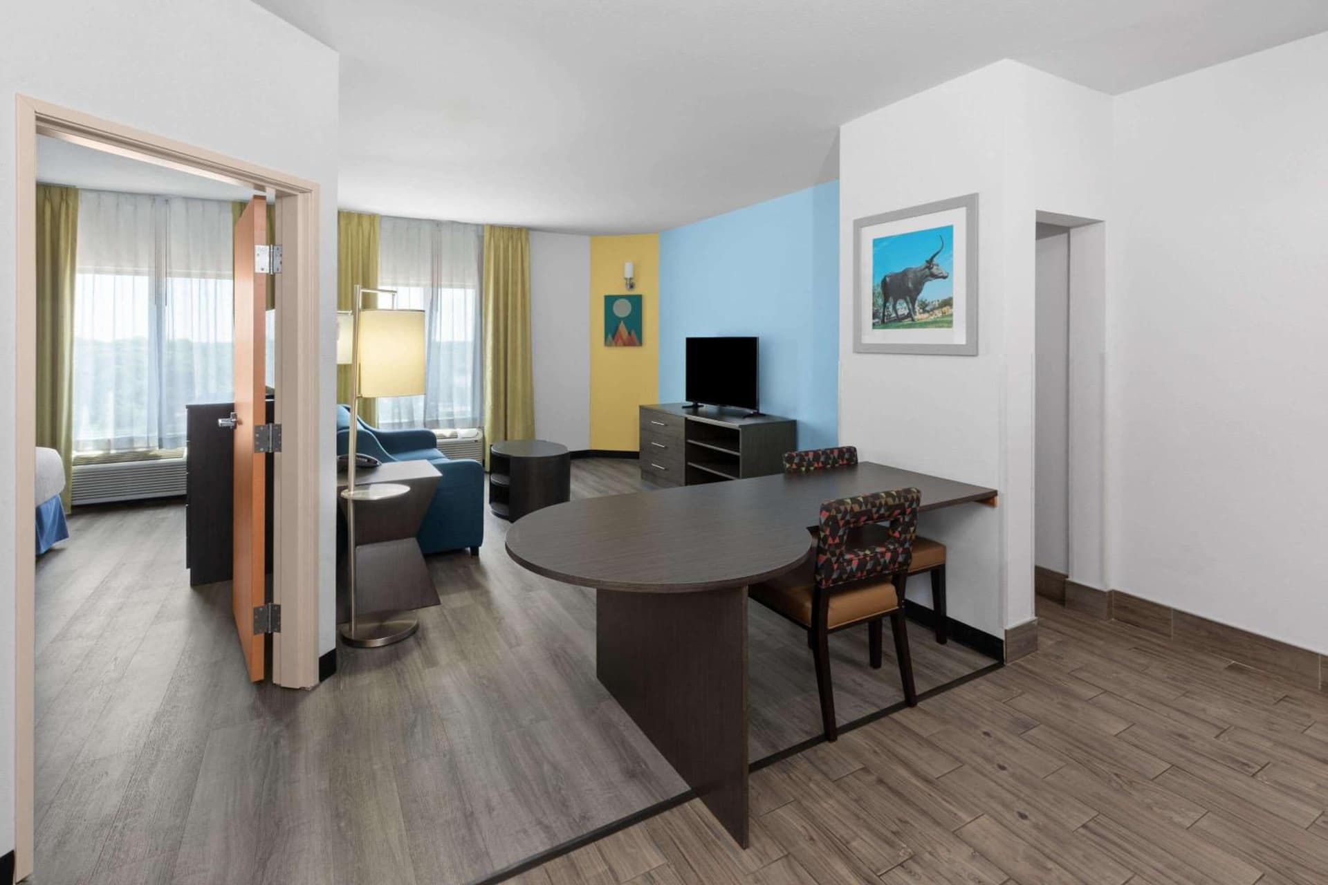 Days Inn & Suites by Wyndham Lubbock Medical Center gallery photo in Lubbock, TX — image 23