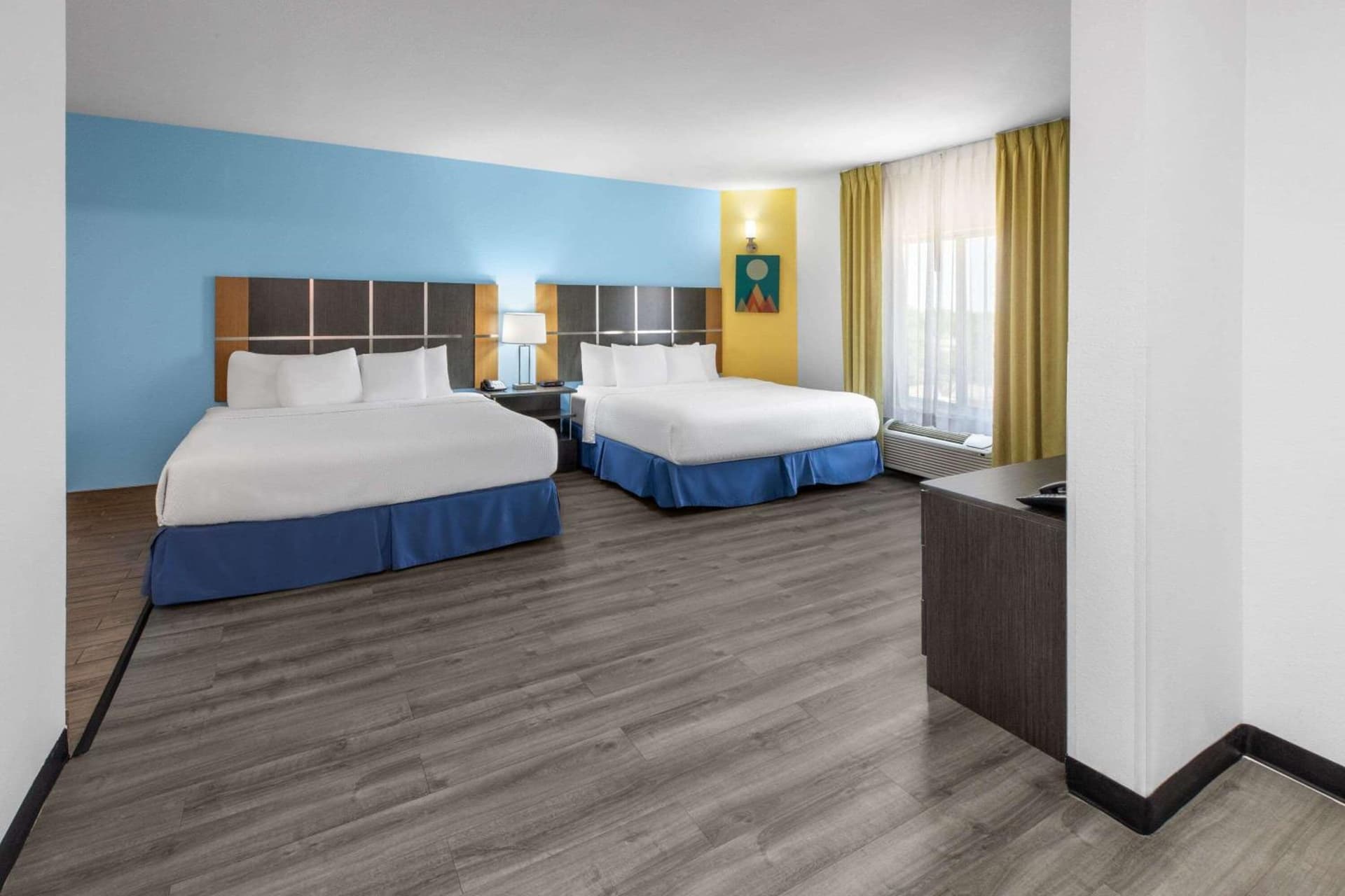 Days Inn & Suites by Wyndham Lubbock Medical Center gallery photo in Lubbock, TX — image 44