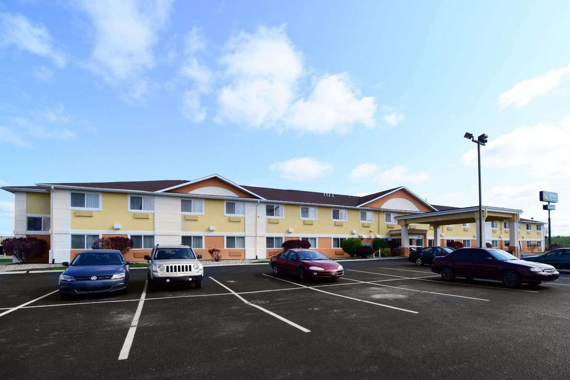 Quality Inn & Suites Springfield Southwest near I-72 gallery photo in Springfield, IL — image 28