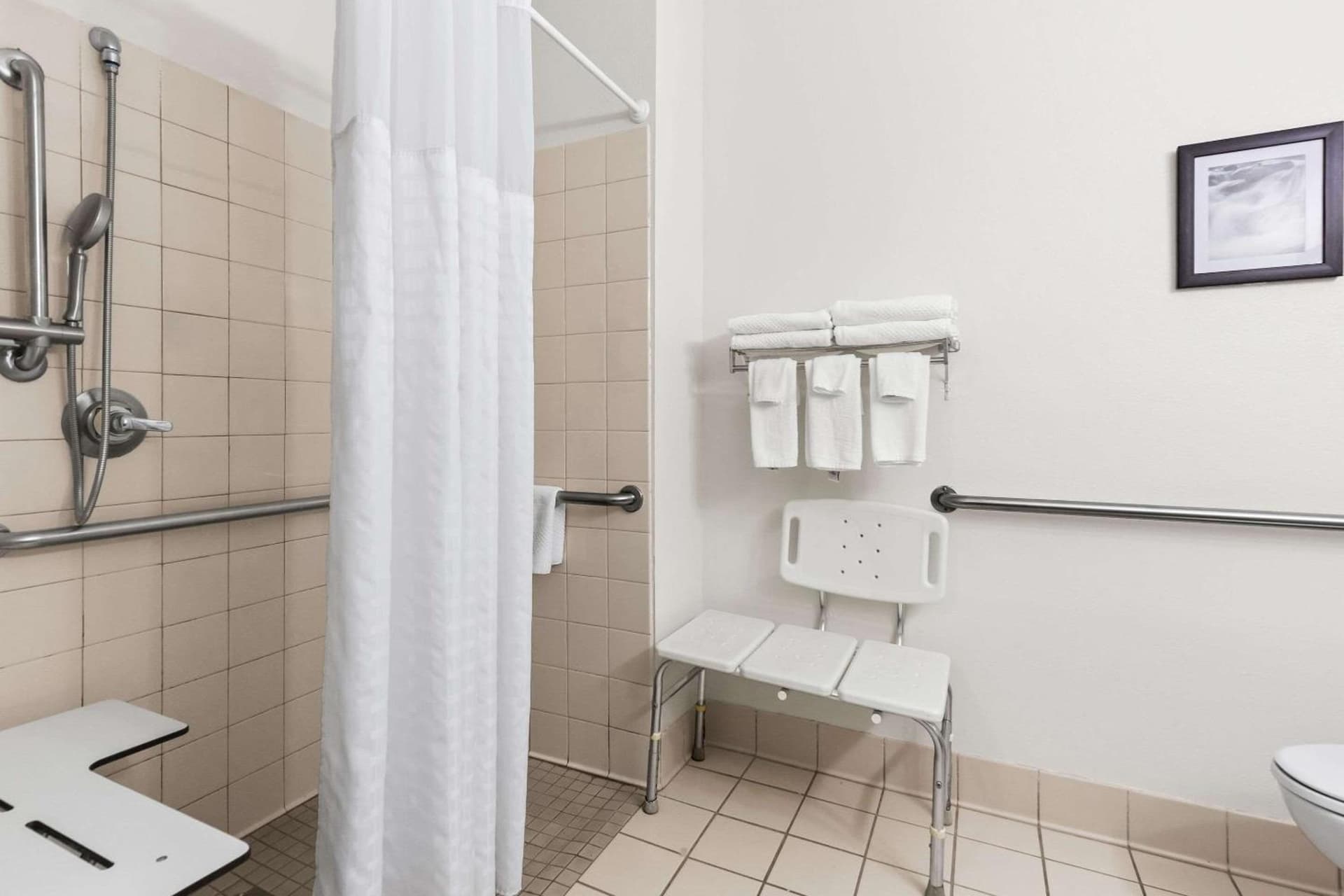 Quality Inn & Suites Springfield Southwest near I-72 gallery photo in Springfield, IL — image 19