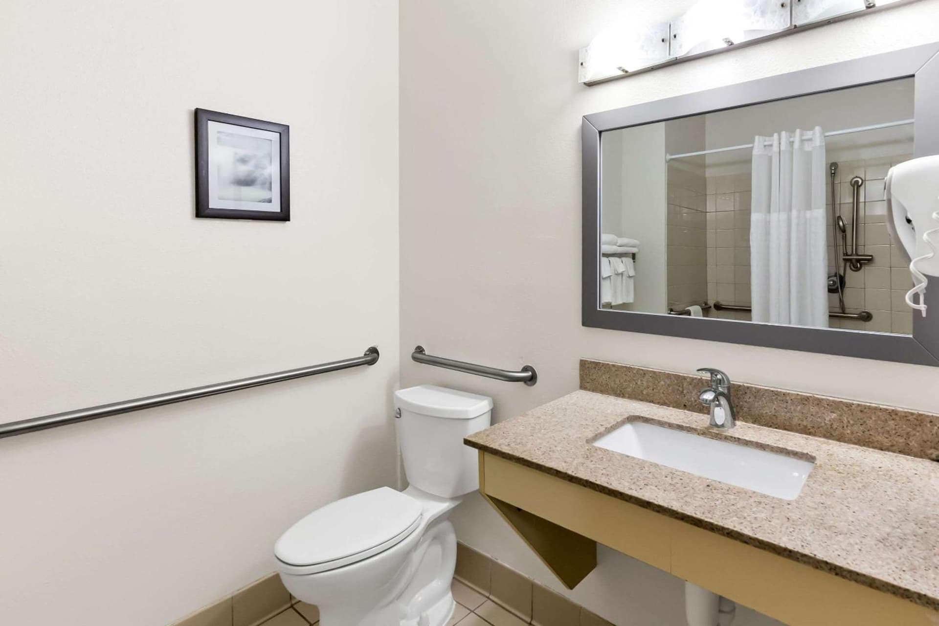 Quality Inn & Suites Springfield Southwest near I-72 gallery photo in Springfield, IL — image 54