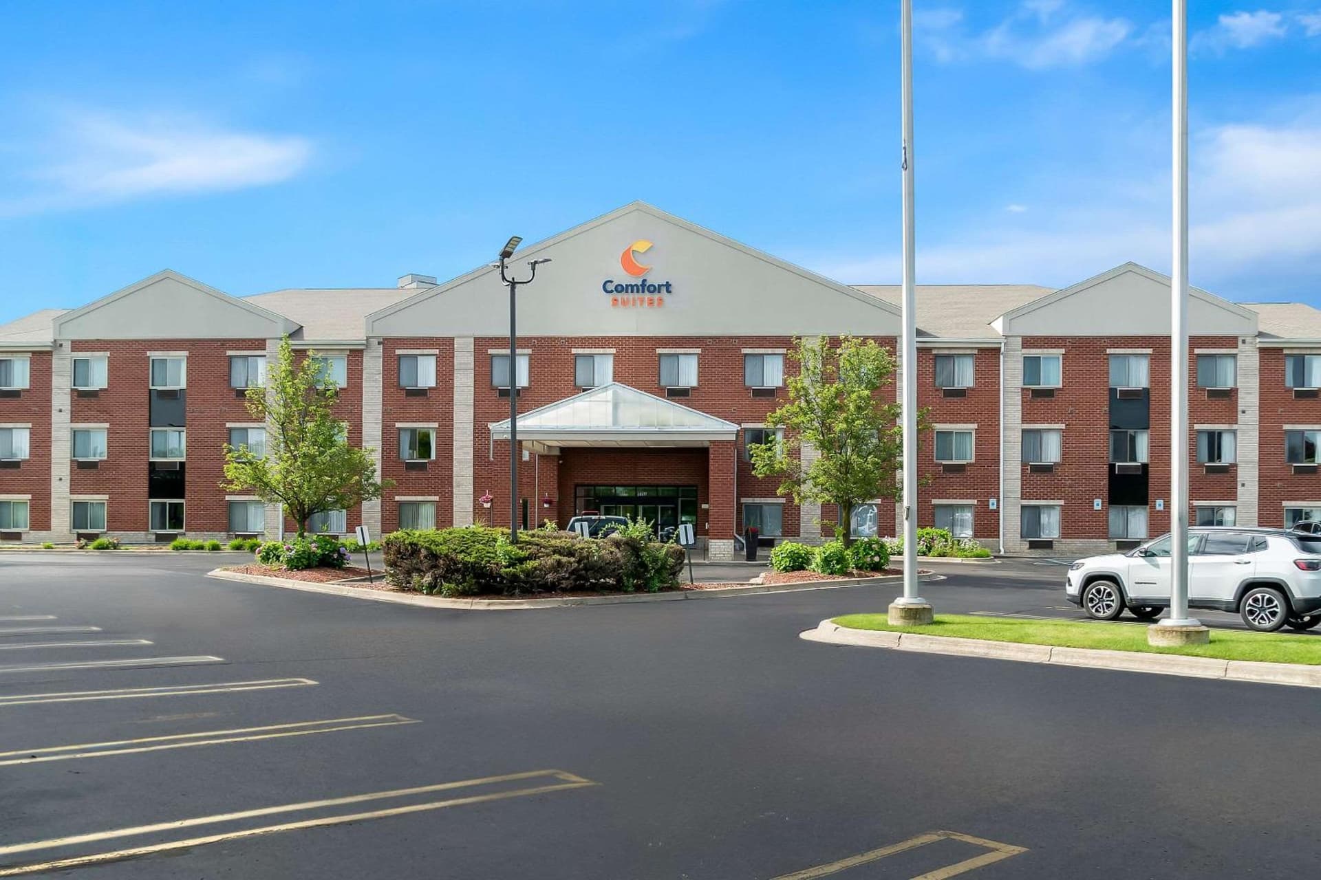 Comfort Suites Southfield-Detroit featured exterior or lobby in Southfield, MI — similar hotel