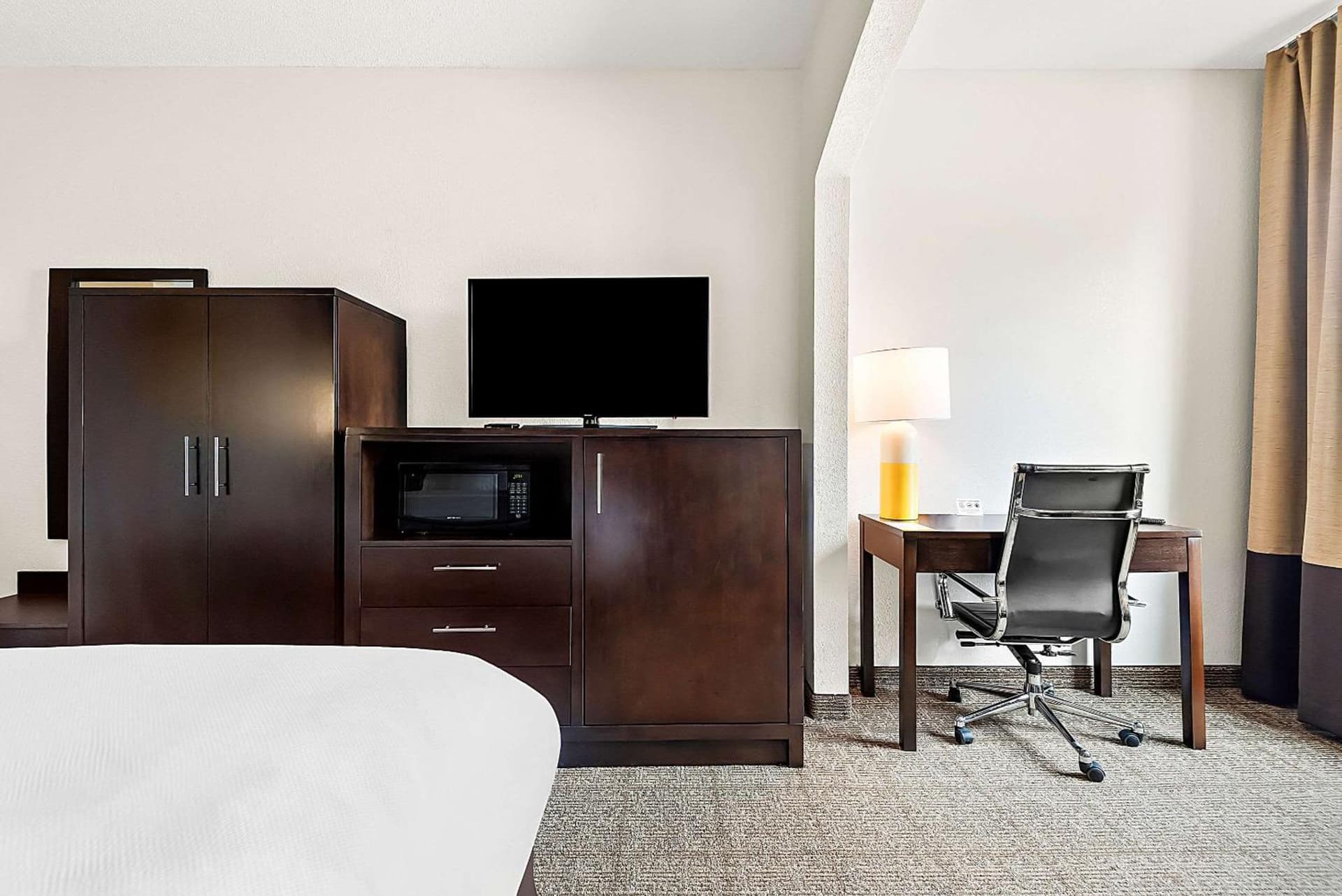 Comfort Suites New Orleans East gallery photo in New Orleans, LA — image 12