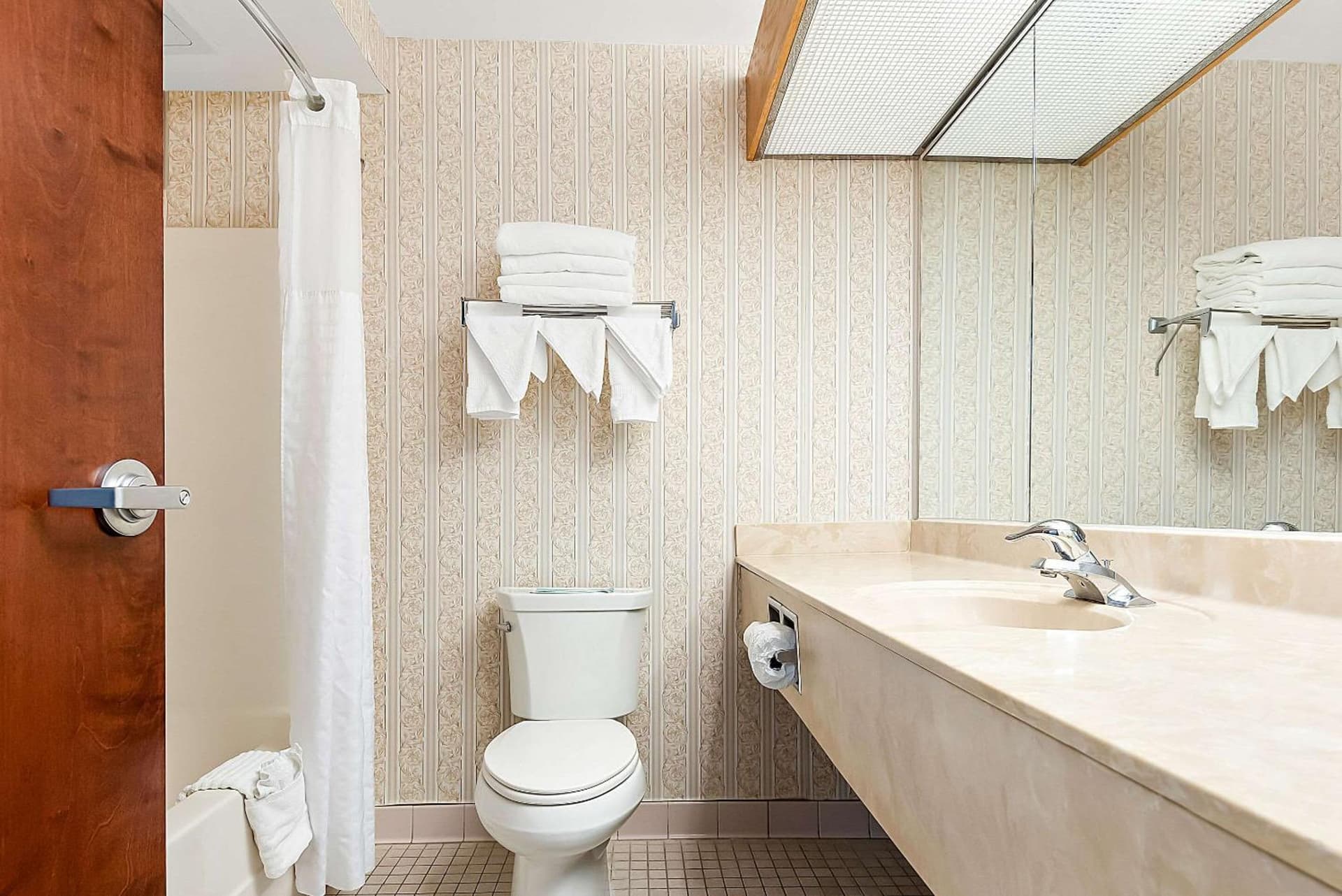 Comfort Suites New Orleans East gallery photo in New Orleans, LA — image 22