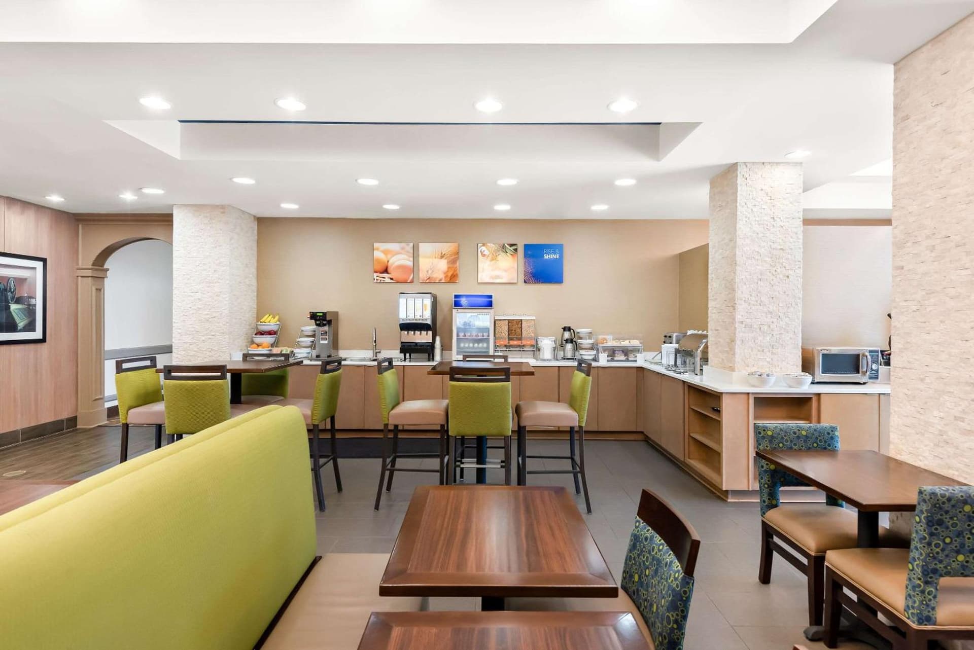 Comfort Suites New Orleans East gallery photo in New Orleans, LA — image 34