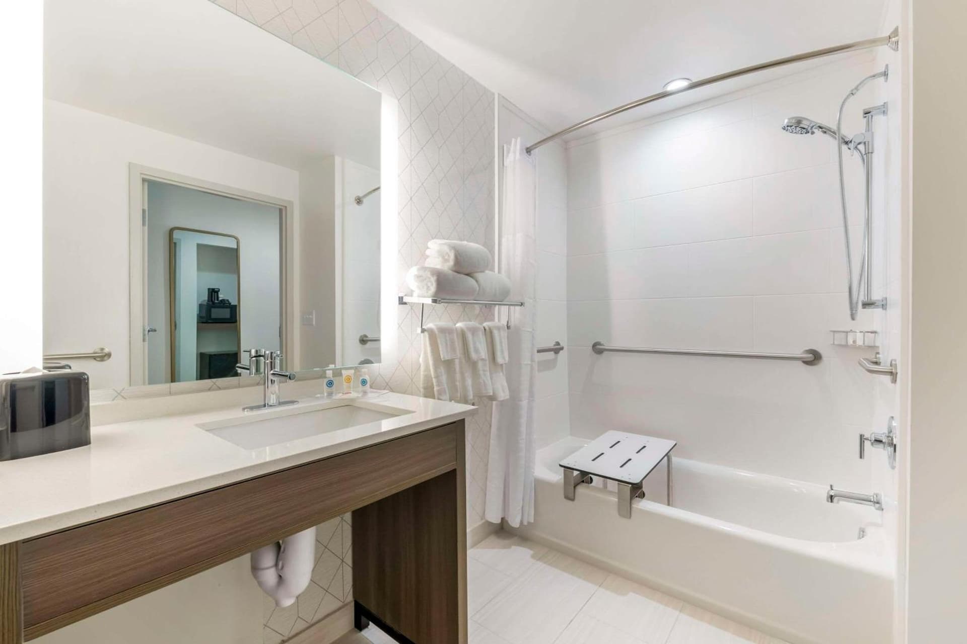 Comfort Suites St Augustine Historic District Area gallery photo in St. Augustine, FL — image 10