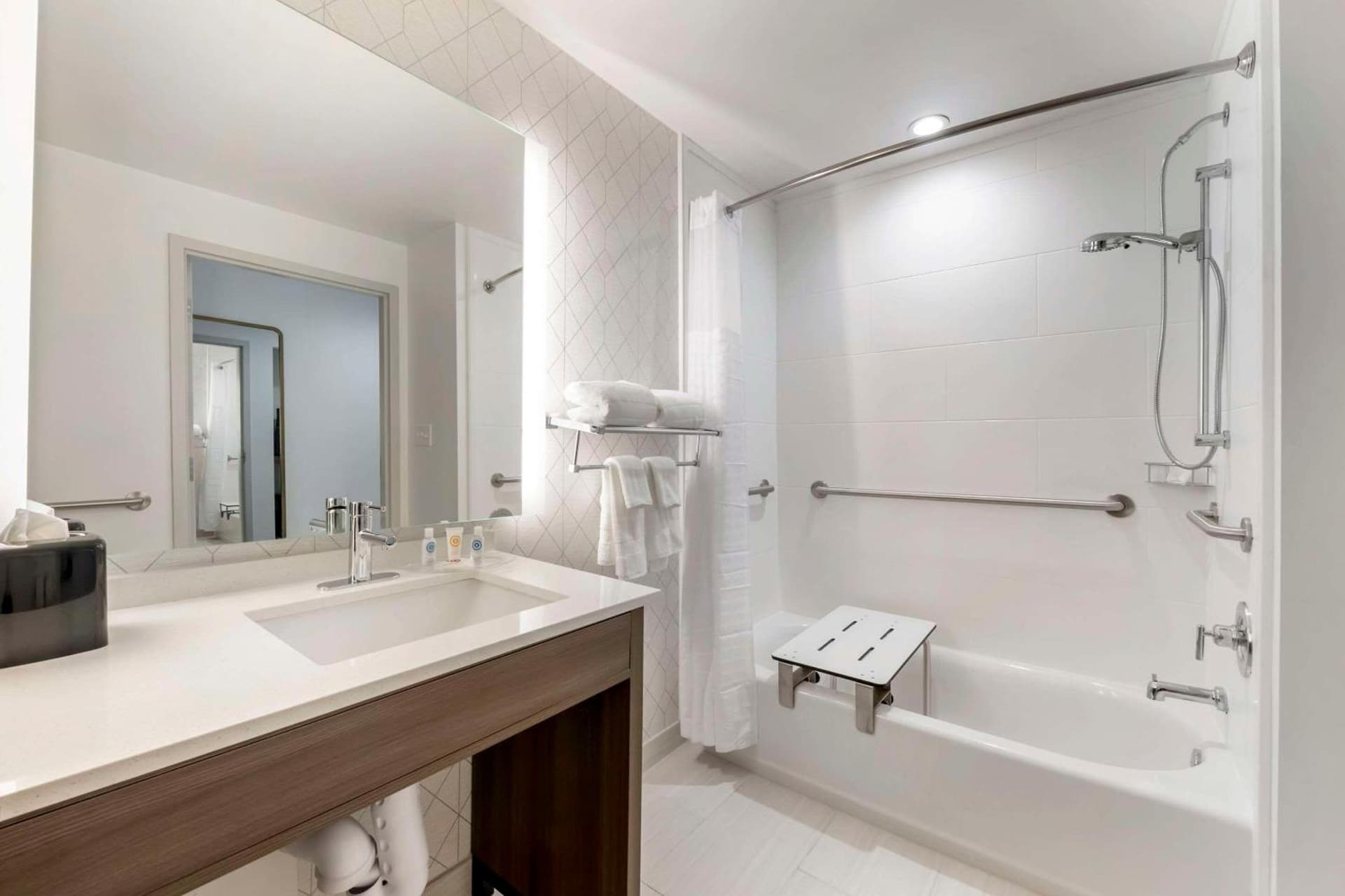 Comfort Suites St Augustine Historic District Area gallery photo in St. Augustine, FL — image 12