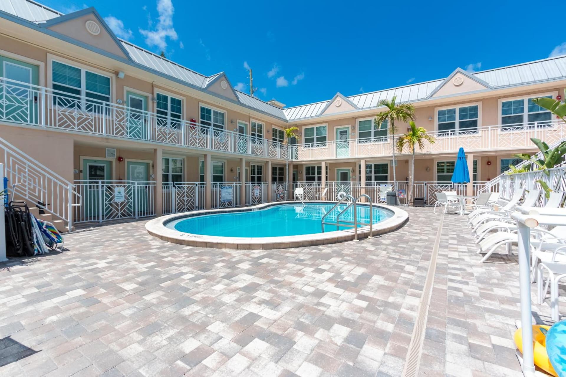 Clearwater Beach Suites 204 interior in Clearwater Beach — gallery photo 2
