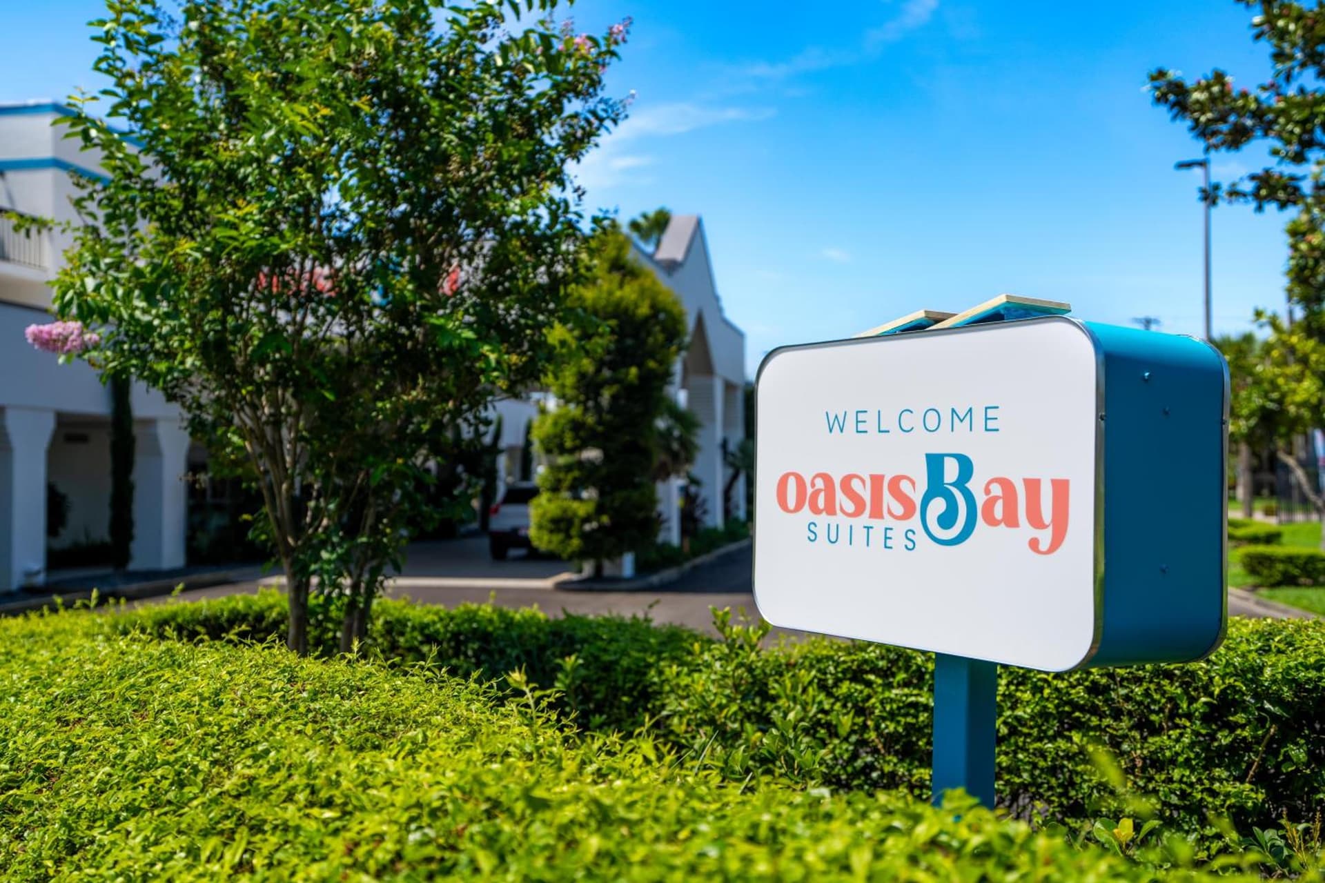 OASIS BAY SUITES, Tampa, Busch Gardens, USF interior in Tampa, FL — gallery photo 2