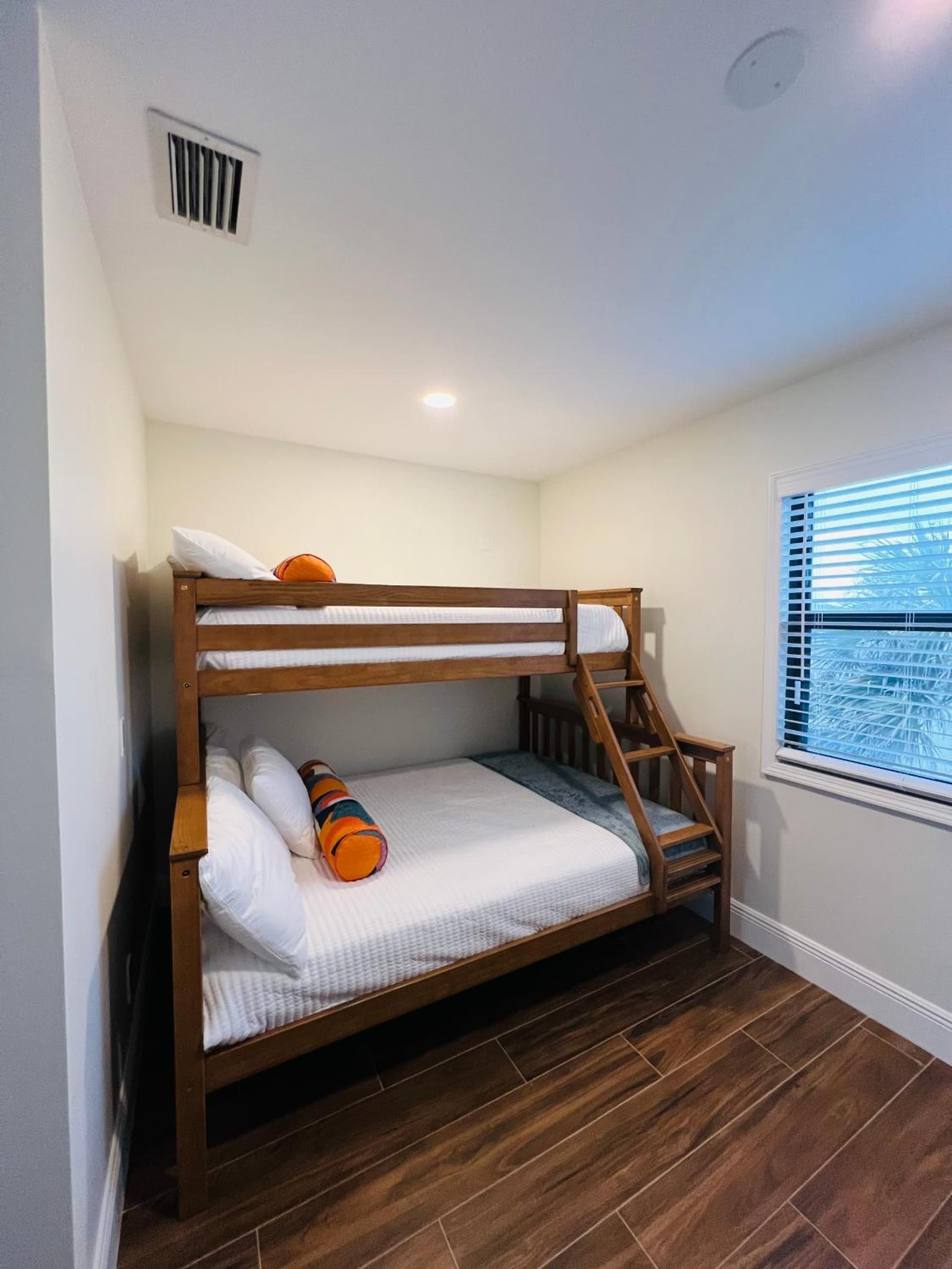 Melbourne Beach Resort interior in Melbourne Beach, FL — gallery photo 2
