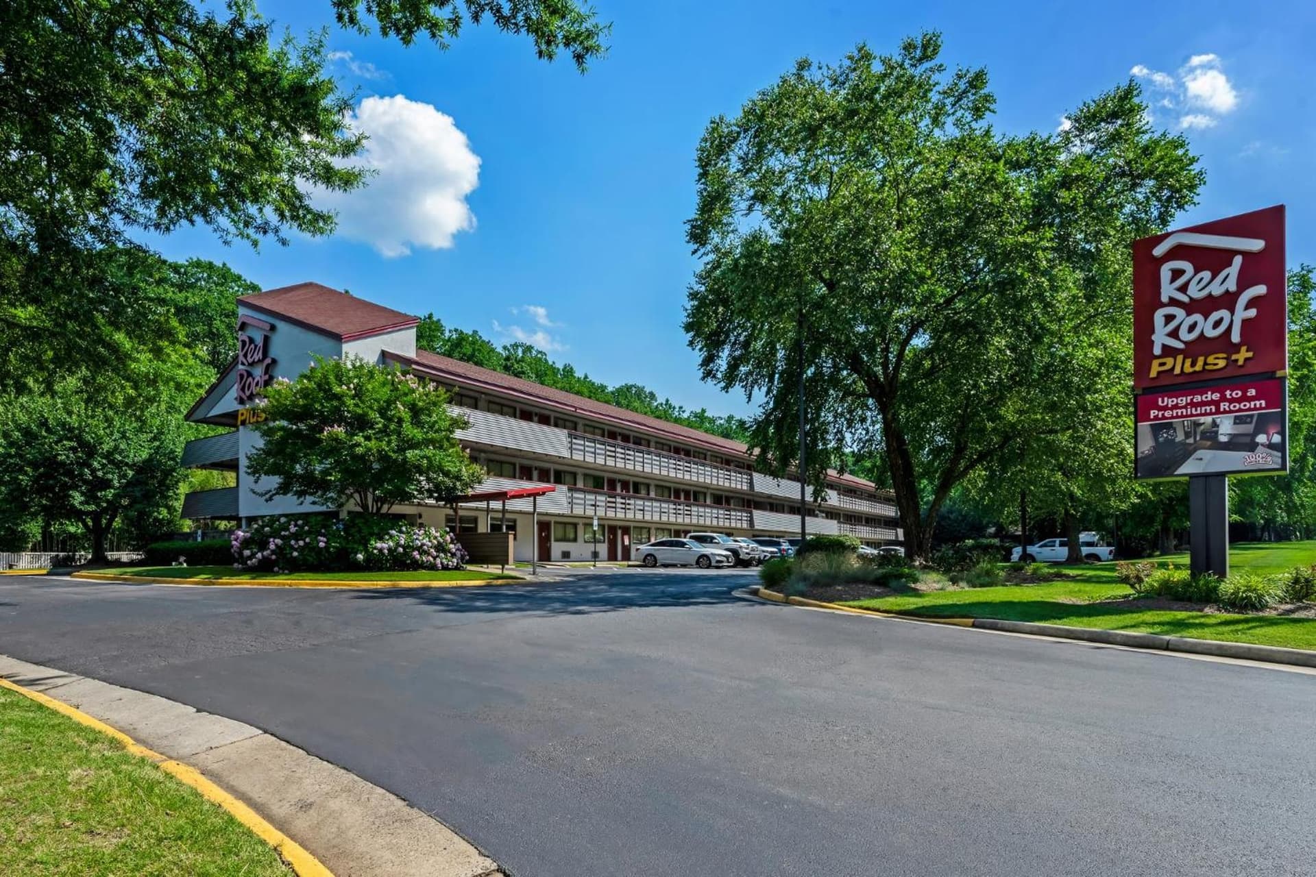 Red Roof Inn PLUS+ Washington DC - Alexandria gallery photo in Alexandria, VA — image 18