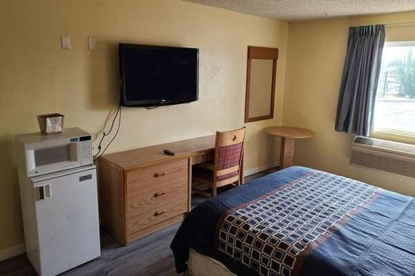MetroParc 'nSuites gallery photo in Stockton, CA — image 7