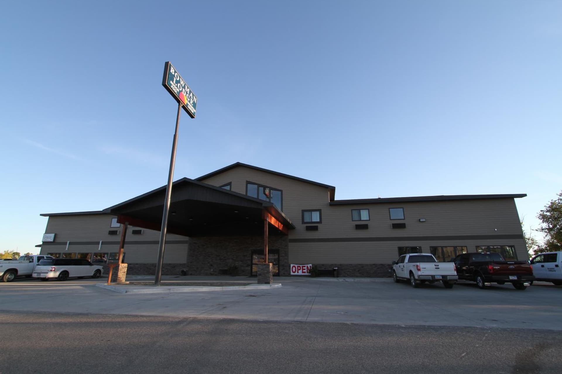 Bowman Lodge & Convention Center — hotel in Bowman, North Dakota
