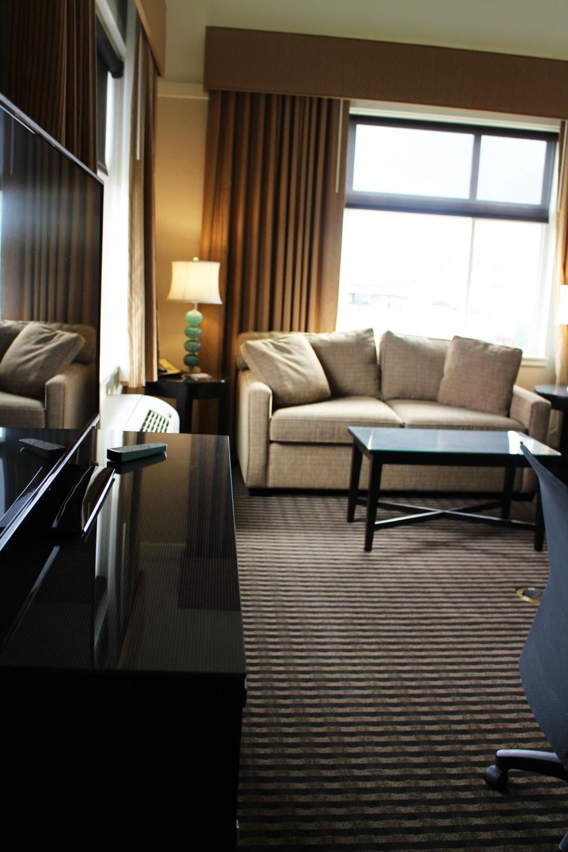 Prairie Hotel interior in Yelm, WA — gallery photo 2
