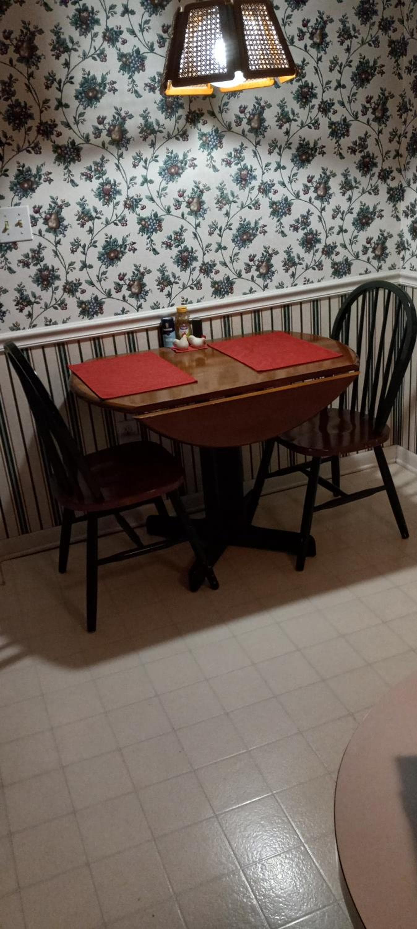 Comfy Room gallery photo in Huntington, WV — image 8
