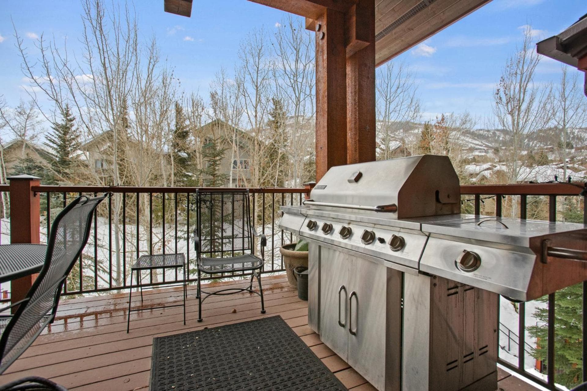 Pools and Hot Tubs, Private Shuttle, Discounted Lift Tickets, -New Listing- featured exterior or lobby in Steamboat Springs, CO — similar hotel
