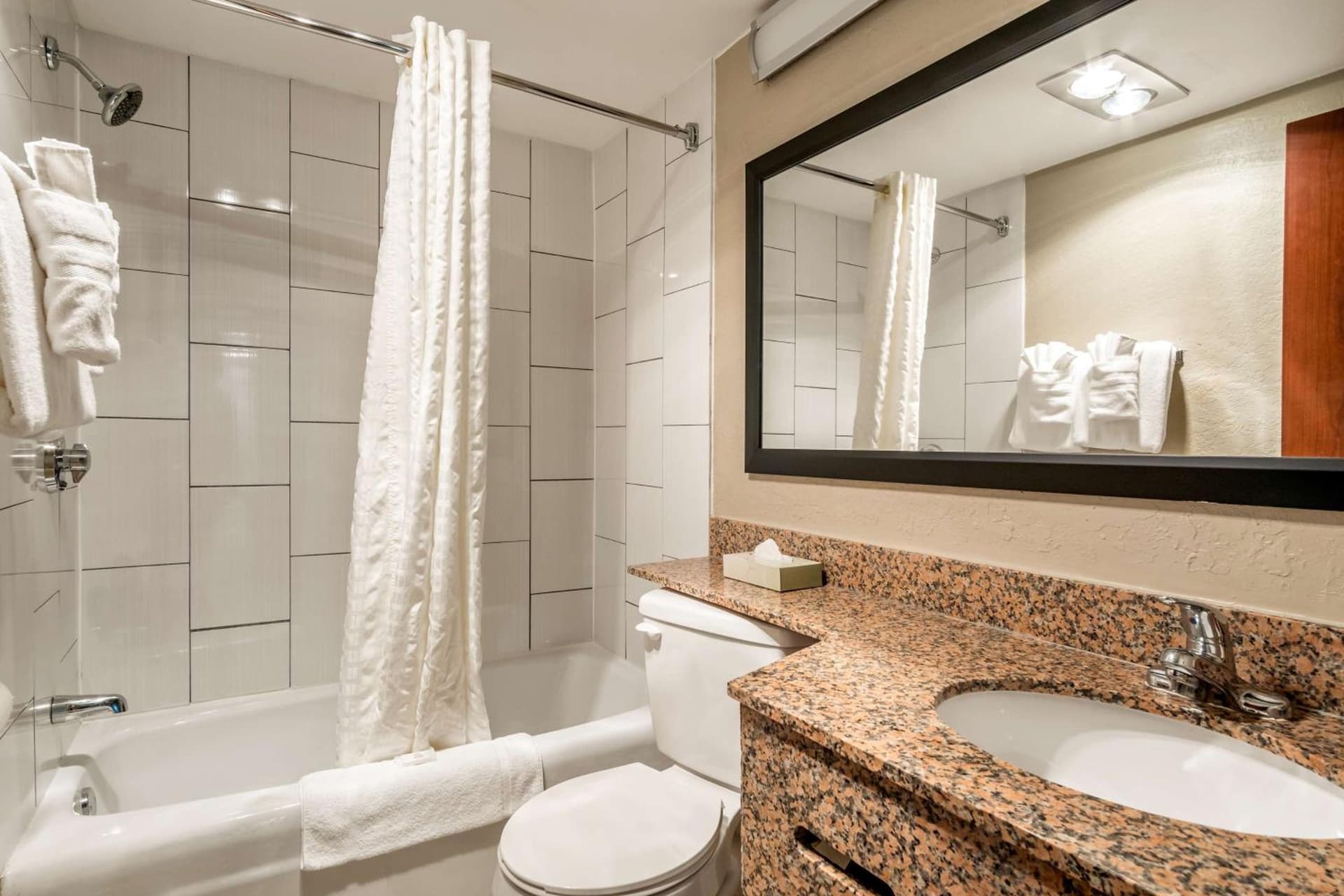 AmericInn by Wyndham Grand Rapids Airport North gallery photo in Grand Rapids, MI — image 22