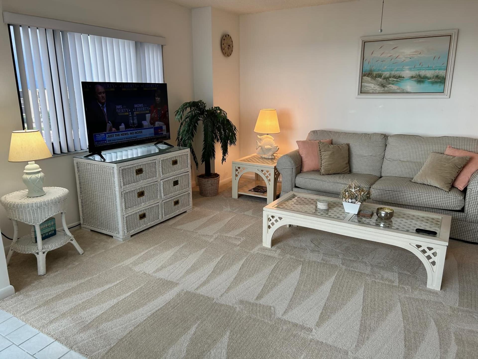 On The Sand Peaceful Great Sunsets Paradise property views in Fort Myers Beach, FL — gallery photo 3