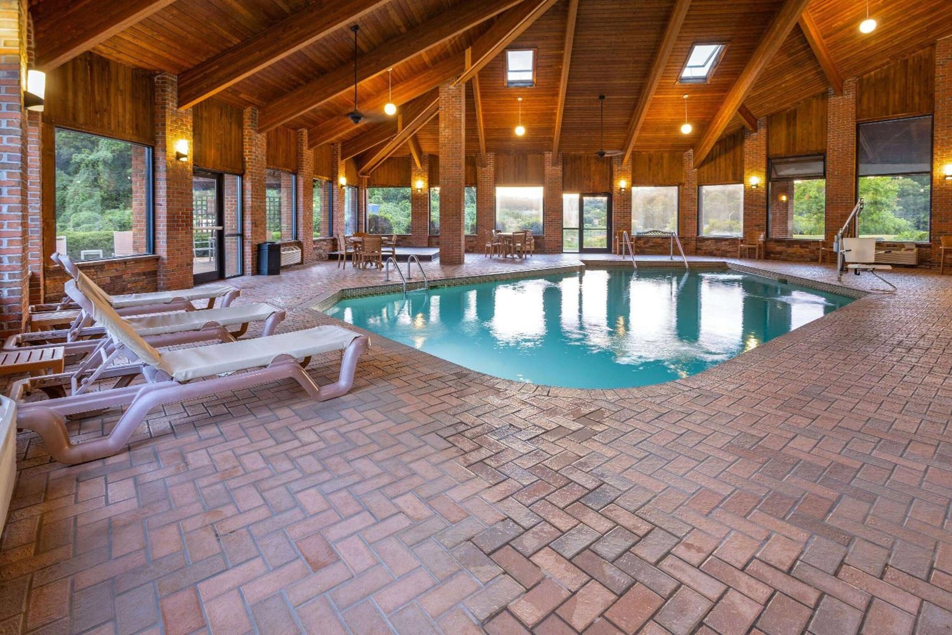 Baymont by Wyndham LaGrange interior in LaGrange, GA — gallery photo 2