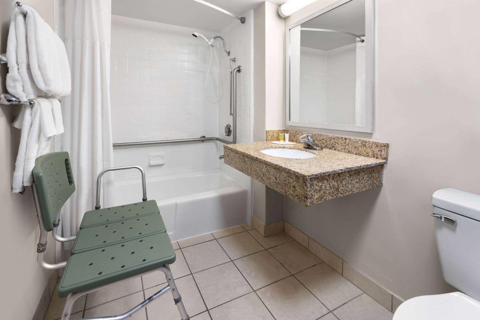 Days Inn of Frederick by Wyndham gallery photo in Frederick, MD — image 14