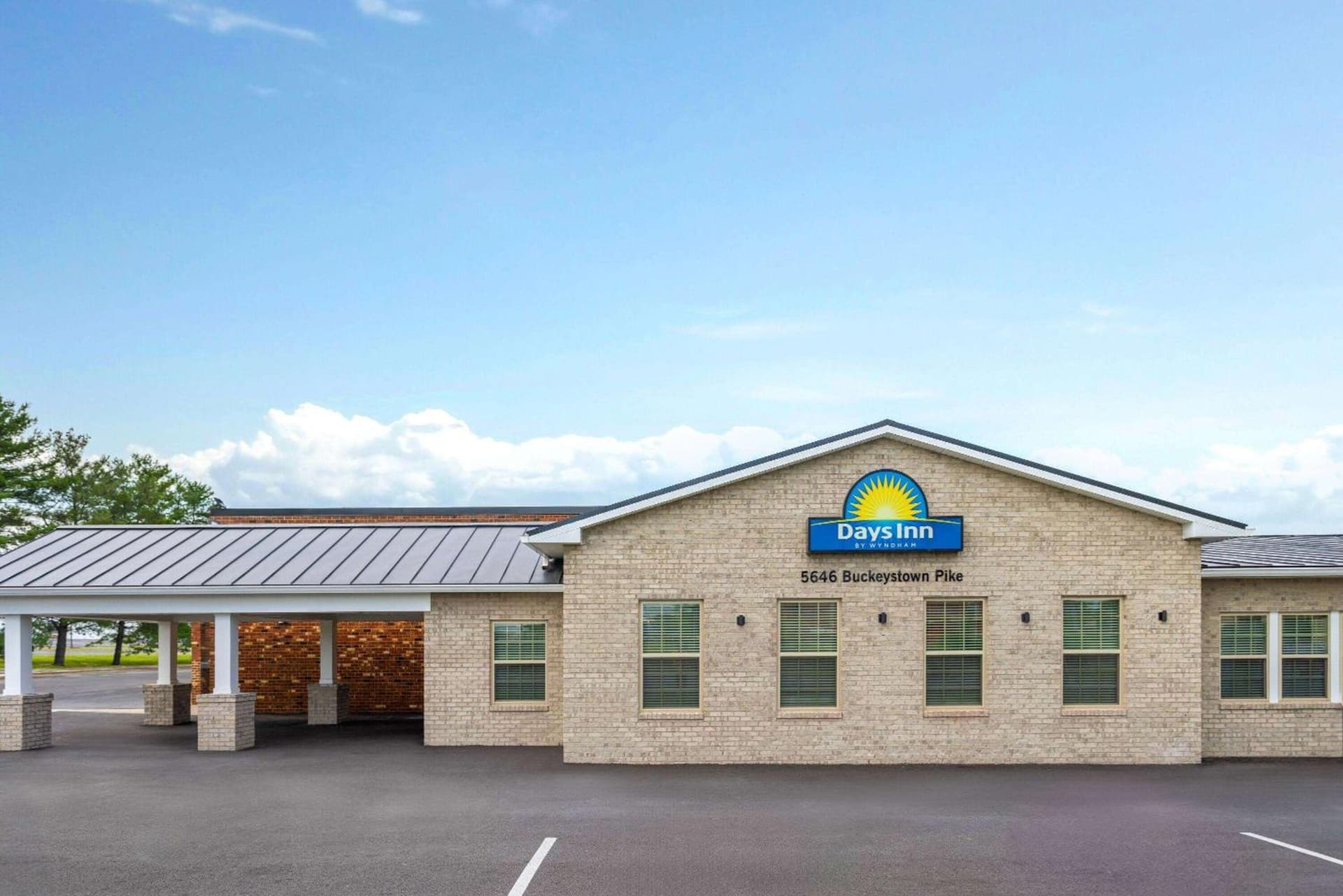 Days Inn of Frederick by Wyndham interior in Frederick, MD — gallery photo 2