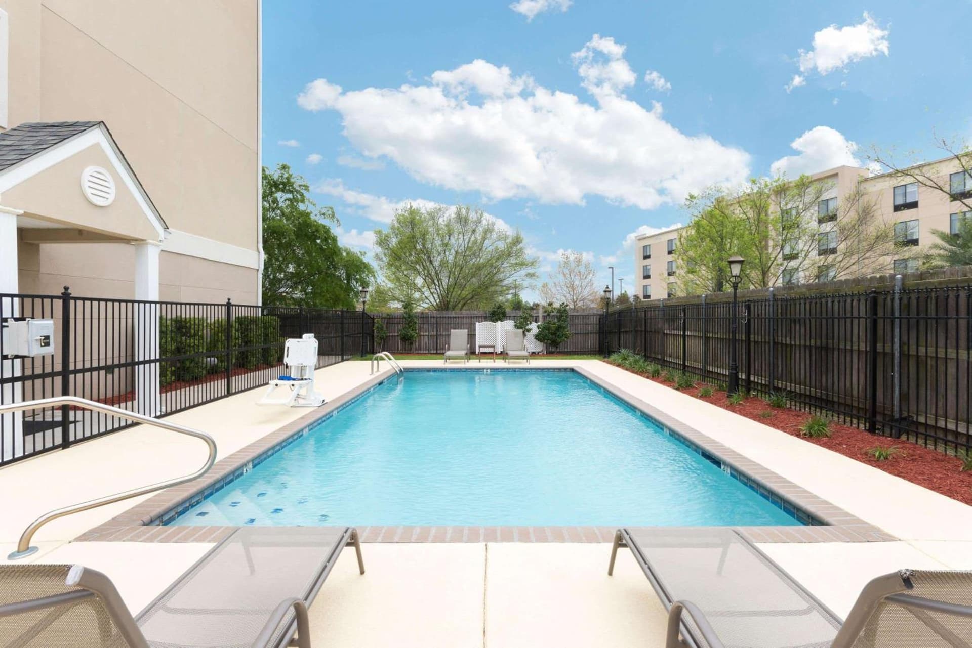 Microtel Inn and Suites Baton Rouge Airport property views in Baton Rouge, LA — gallery photo 3