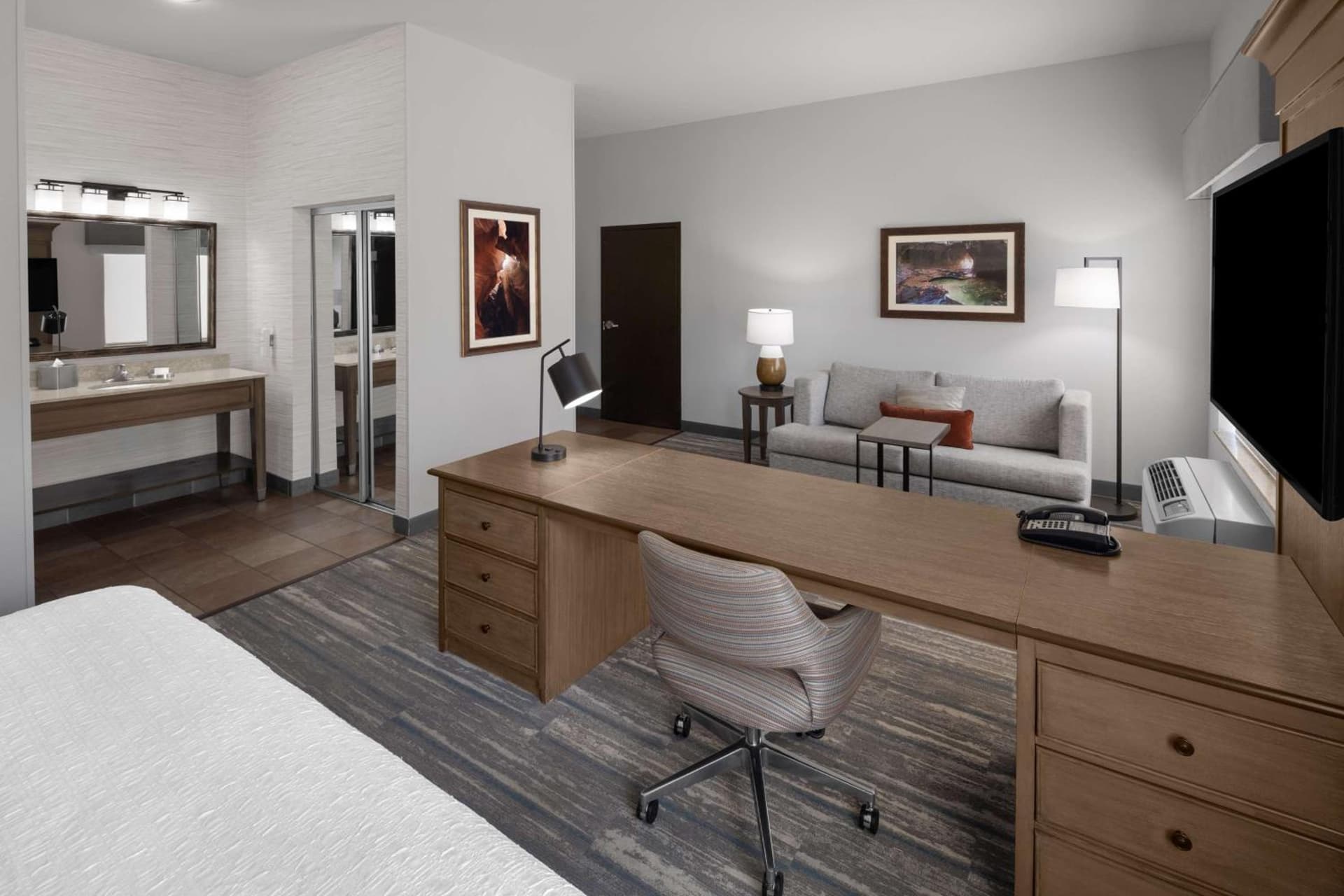 Hampton Inn & Suites Springdale/Zion National Park gallery photo in Springdale, UT — image 25