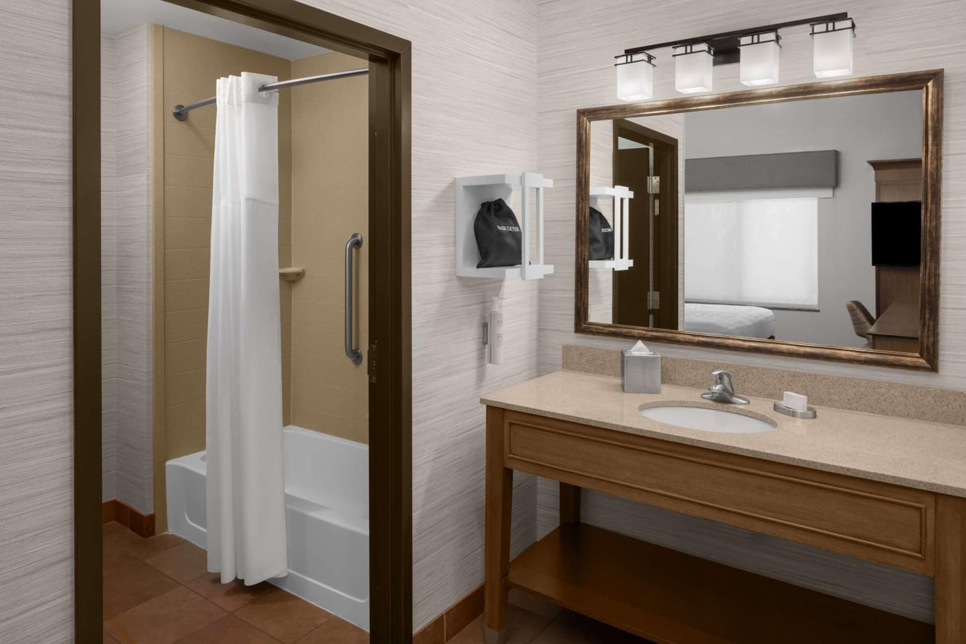 Hampton Inn & Suites Springdale/Zion National Park gallery photo in Springdale, UT — image 21