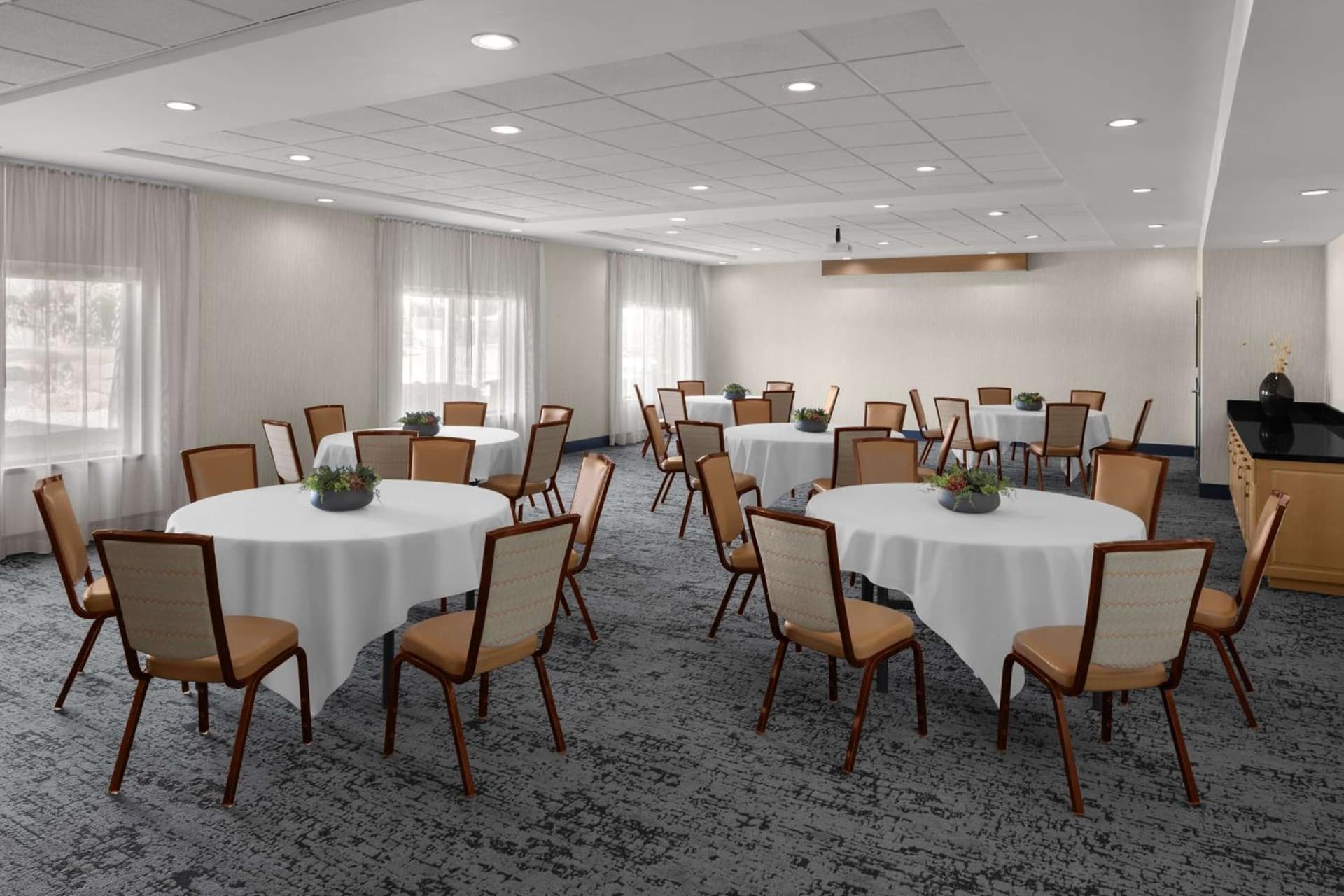 Hampton Inn & Suites Springdale/Zion National Park gallery photo in Springdale, UT — image 12