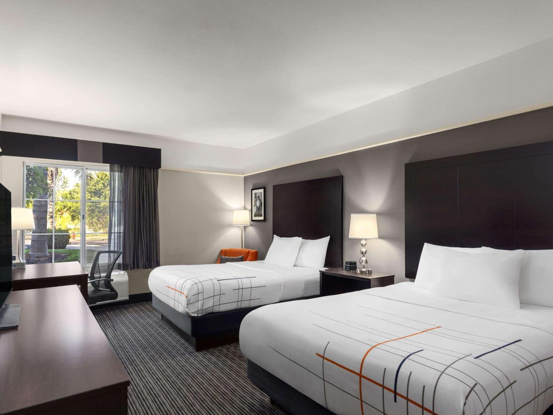 La Quinta by Wyndham Santa Clarita - Valencia gallery photo in Stevenson Ranch, CA — image 6