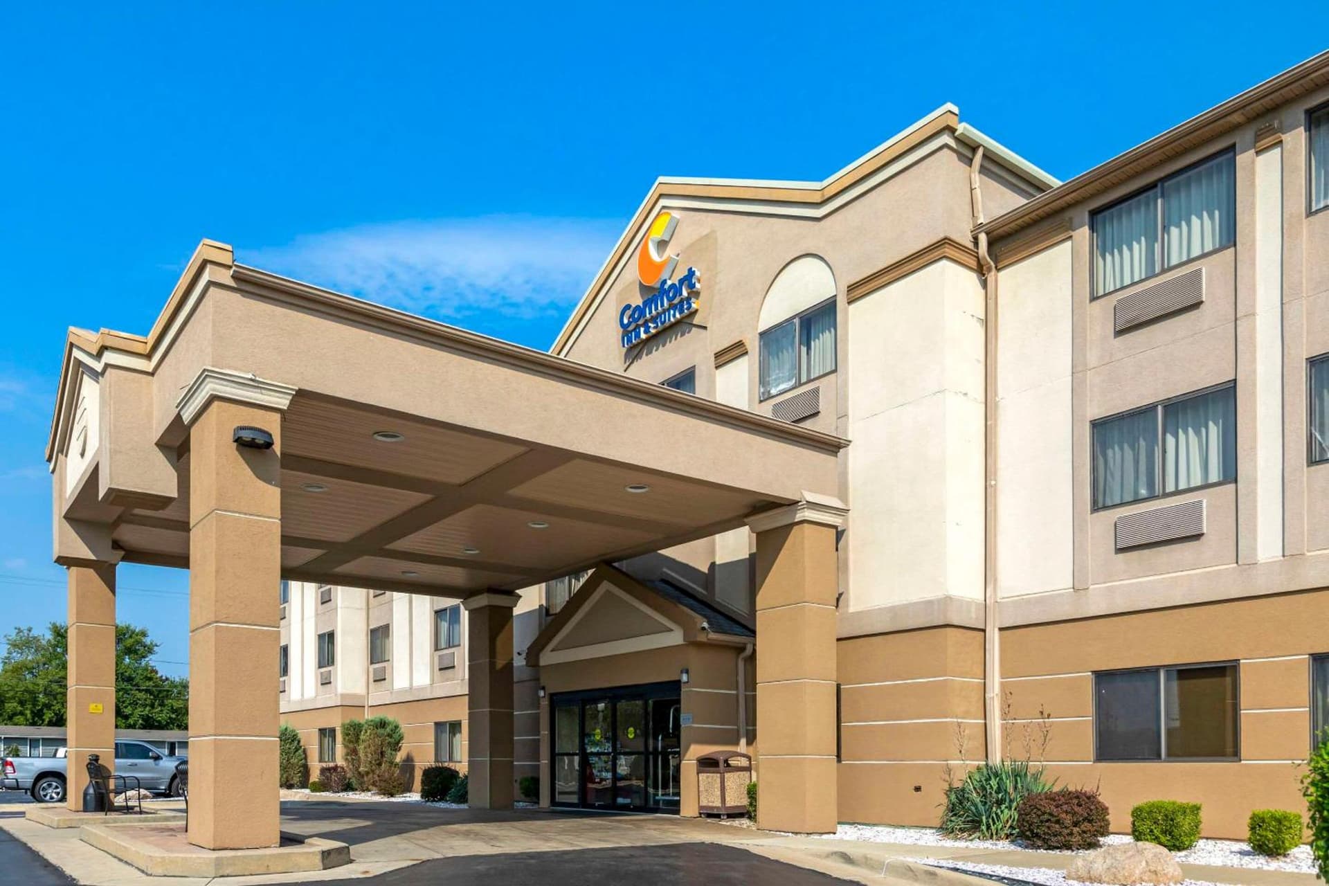 Comfort Inn & Suites Jackson North featured exterior or lobby in Jackson, MI — similar hotel