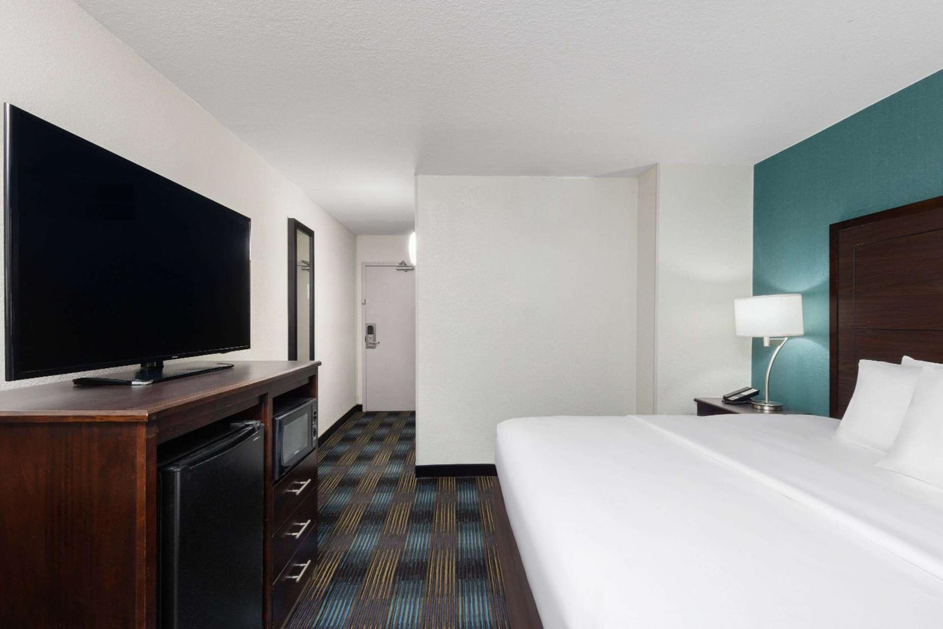 Wingate by Wyndham Kansas City gallery photo in Kansas City, MO — image 13