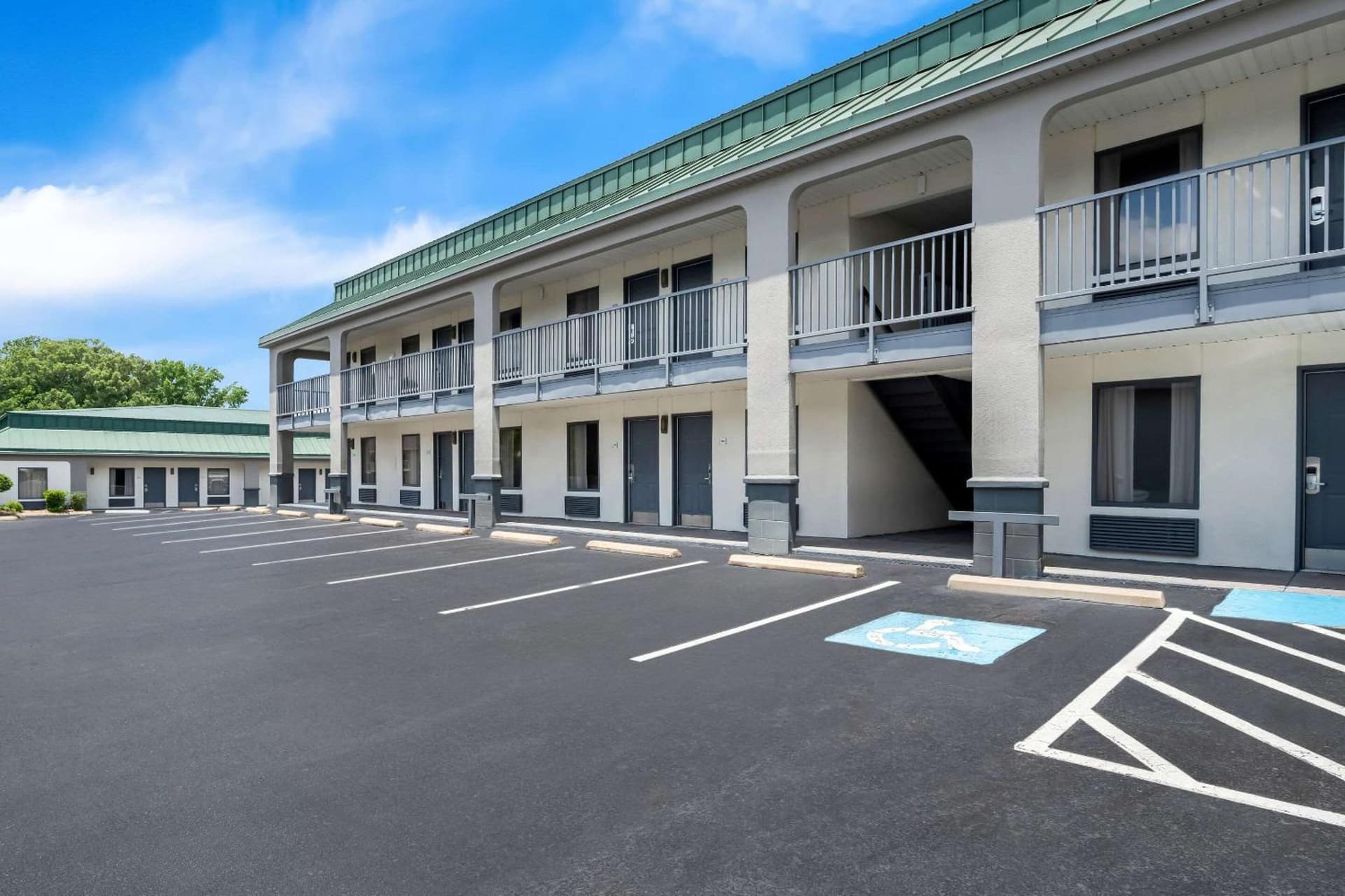 Quality Inn & Suites Monticello featured exterior or lobby in Monticello, AR — similar hotel
