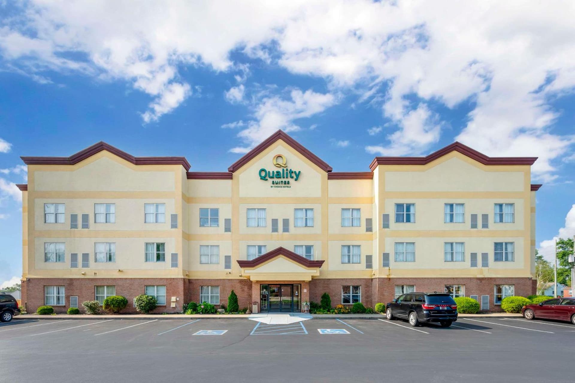 Quality Suites — hotel in Indianapolis, Indiana