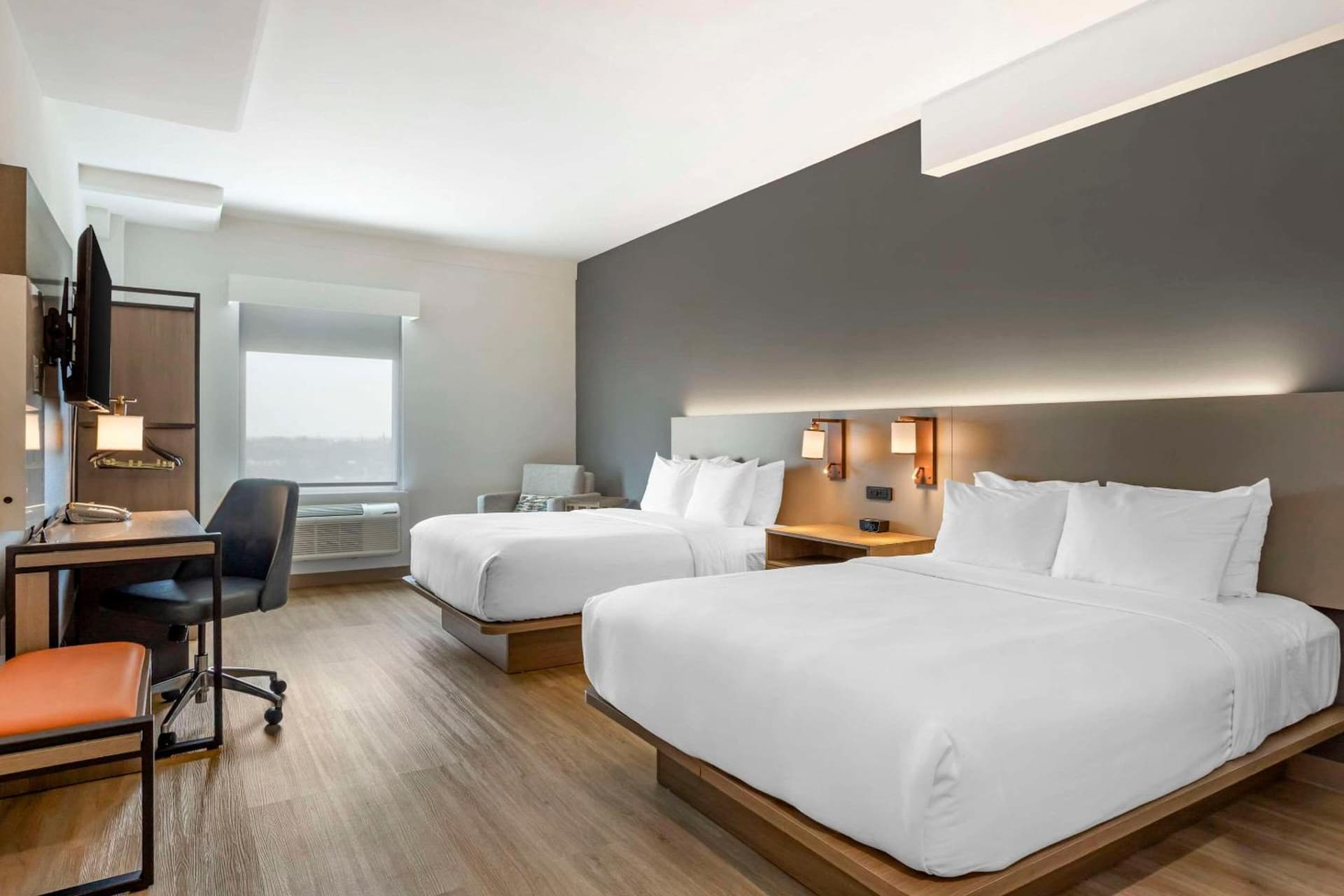 Comfort Inn & Suites Newark Liberty International Airport gallery photo in Newark, NJ — image 94