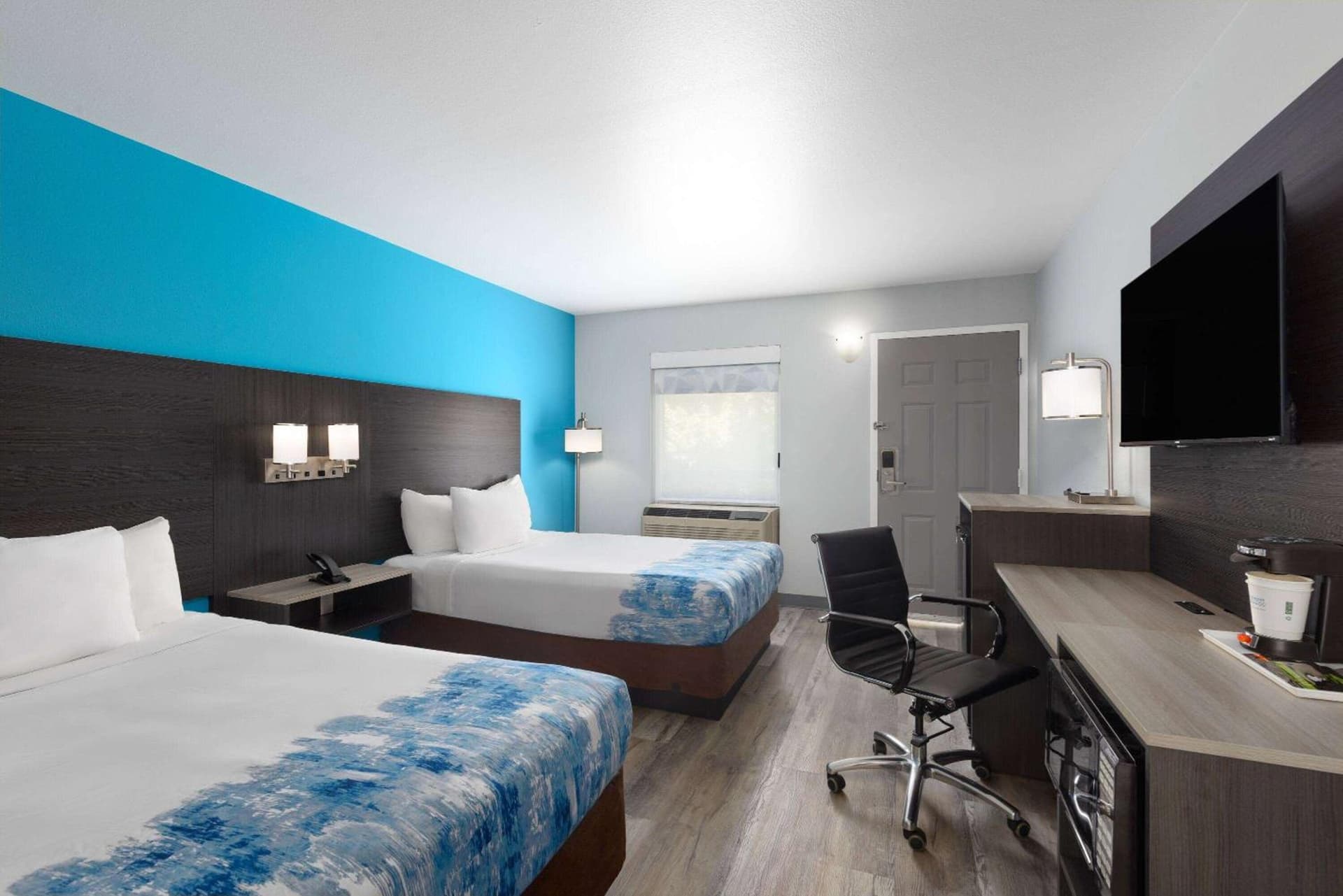 Baymont by Wyndham Branson Thousand Hills property views in Branson, MO — gallery photo 3