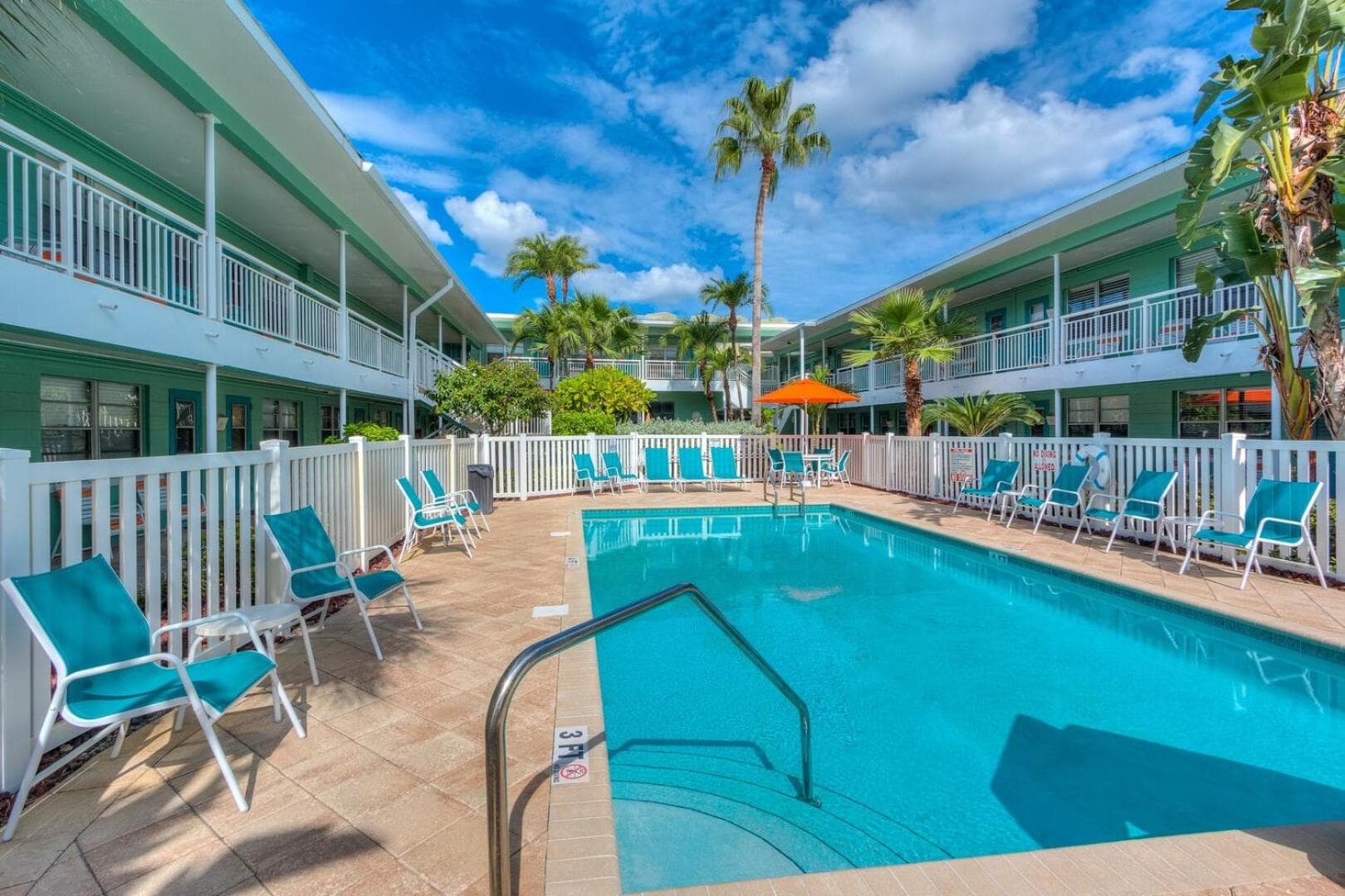 Tropic Terrace #19 - Beachfront Resort Suite interior in St Pete Beach — gallery photo 2